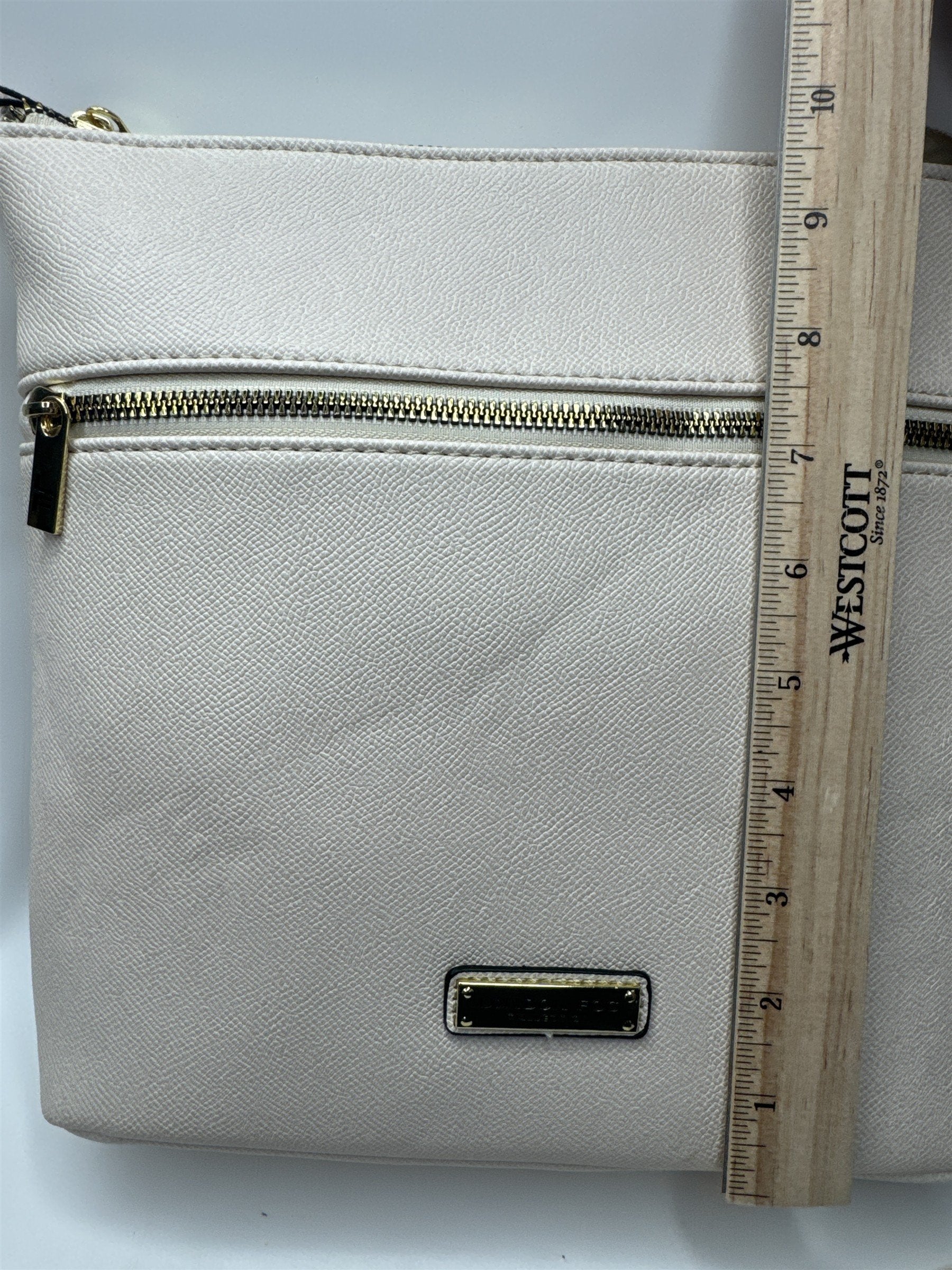 London Fog Cream Colored Lorraine Crossbody NWT Womens Purse Handbag (Crinkles)