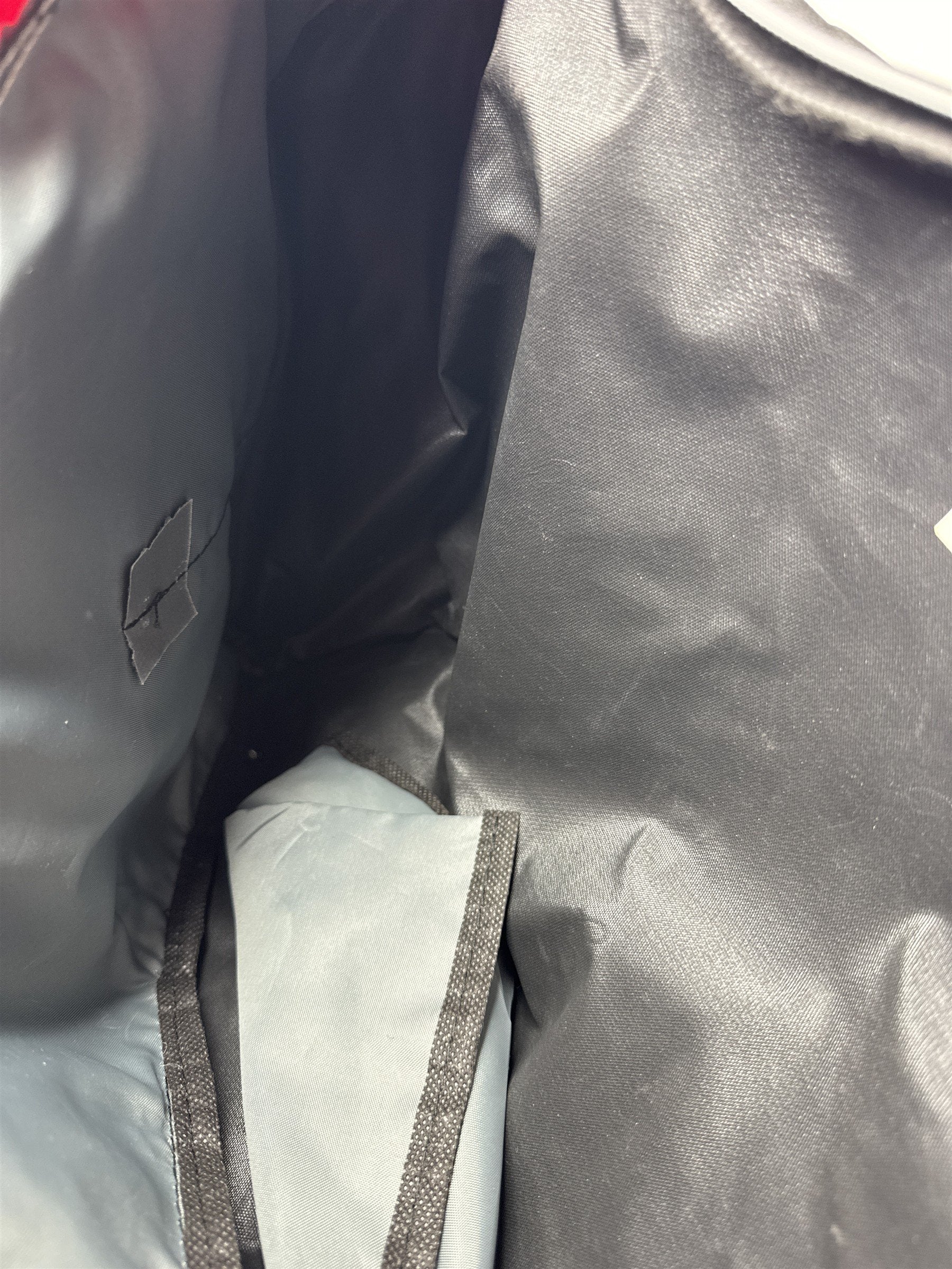 SportClips Haircuts Employee Sling Bag /w 2 Zipper Pockets and Organization