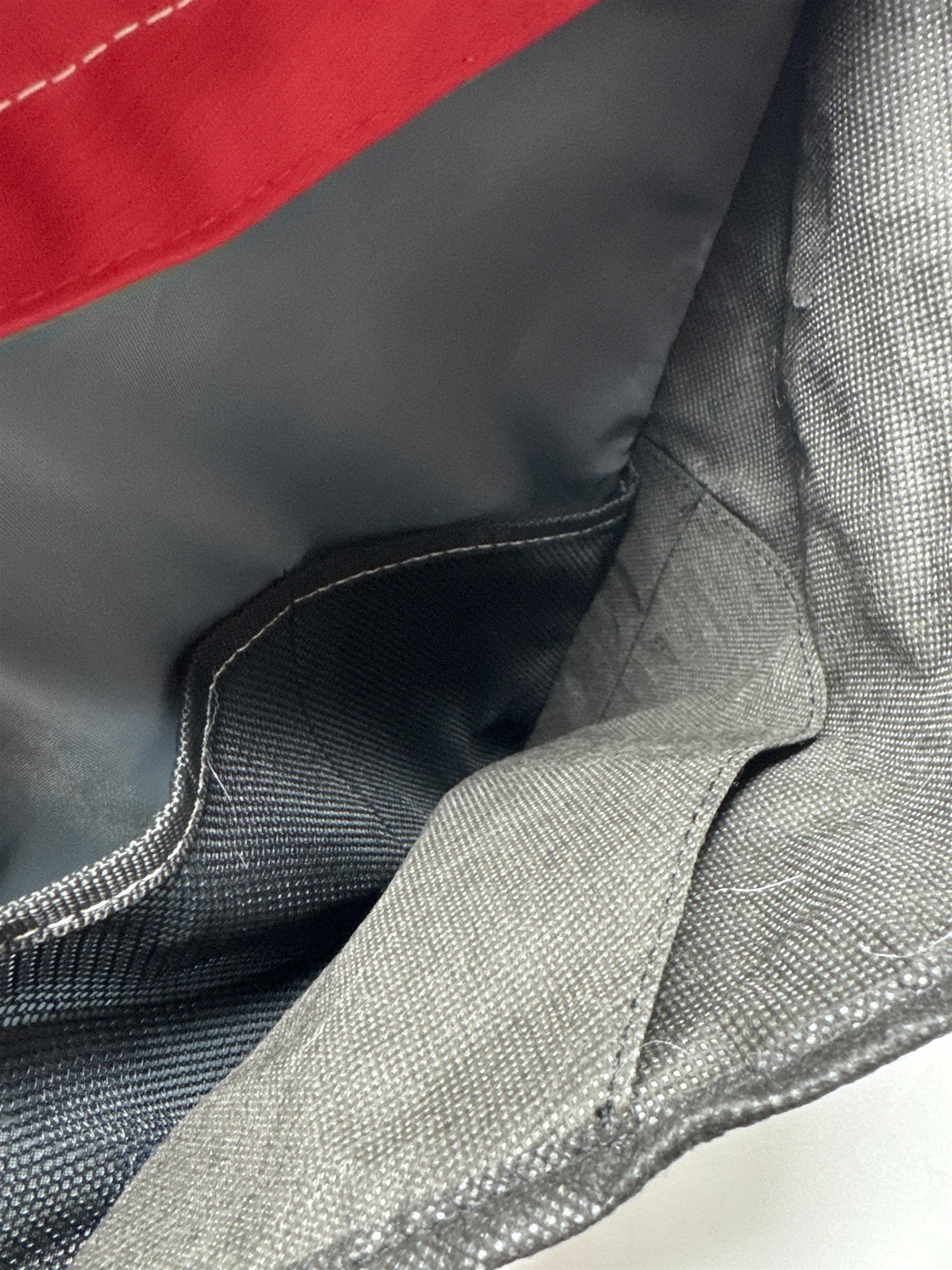 SportClips Haircuts Employee Sling Bag /w 2 Zipper Pockets and Organization