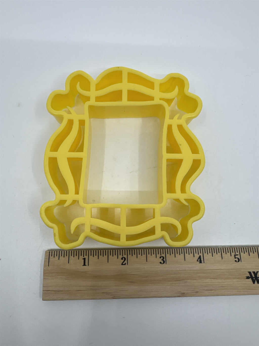 Yellow Friends TV Show Door Frame Peephole From Monica's House Cookie Cutter