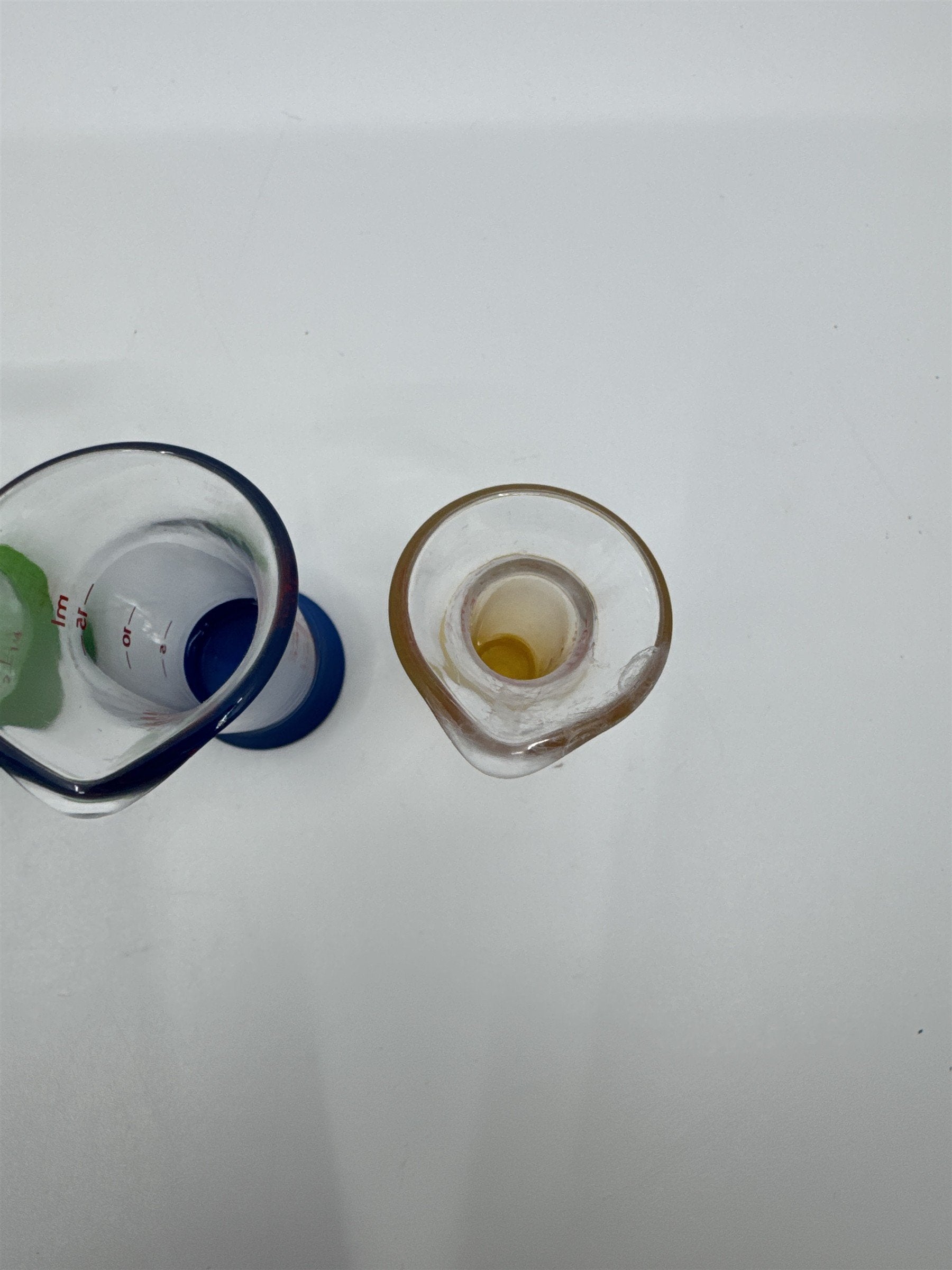 Set Of Four OXO Mini Measuring Beakers 4,2,1 Tablespoon and 1 Teaspoon