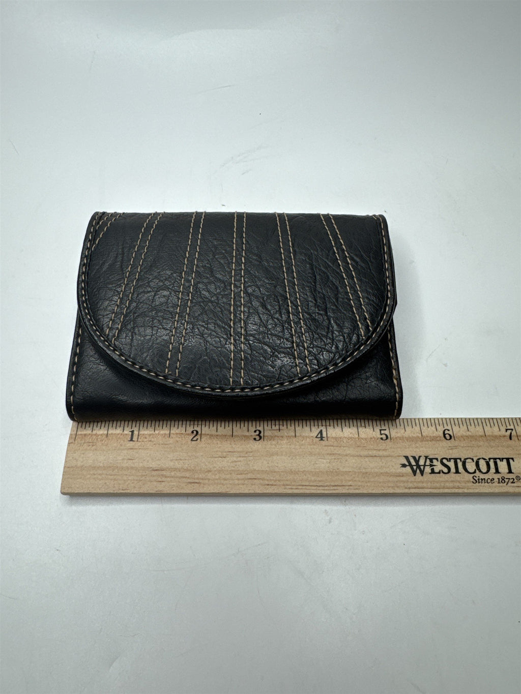 Retro Black Tri-Fold Wallet Liz Claiborne Axcess Tan Contrast Stitch