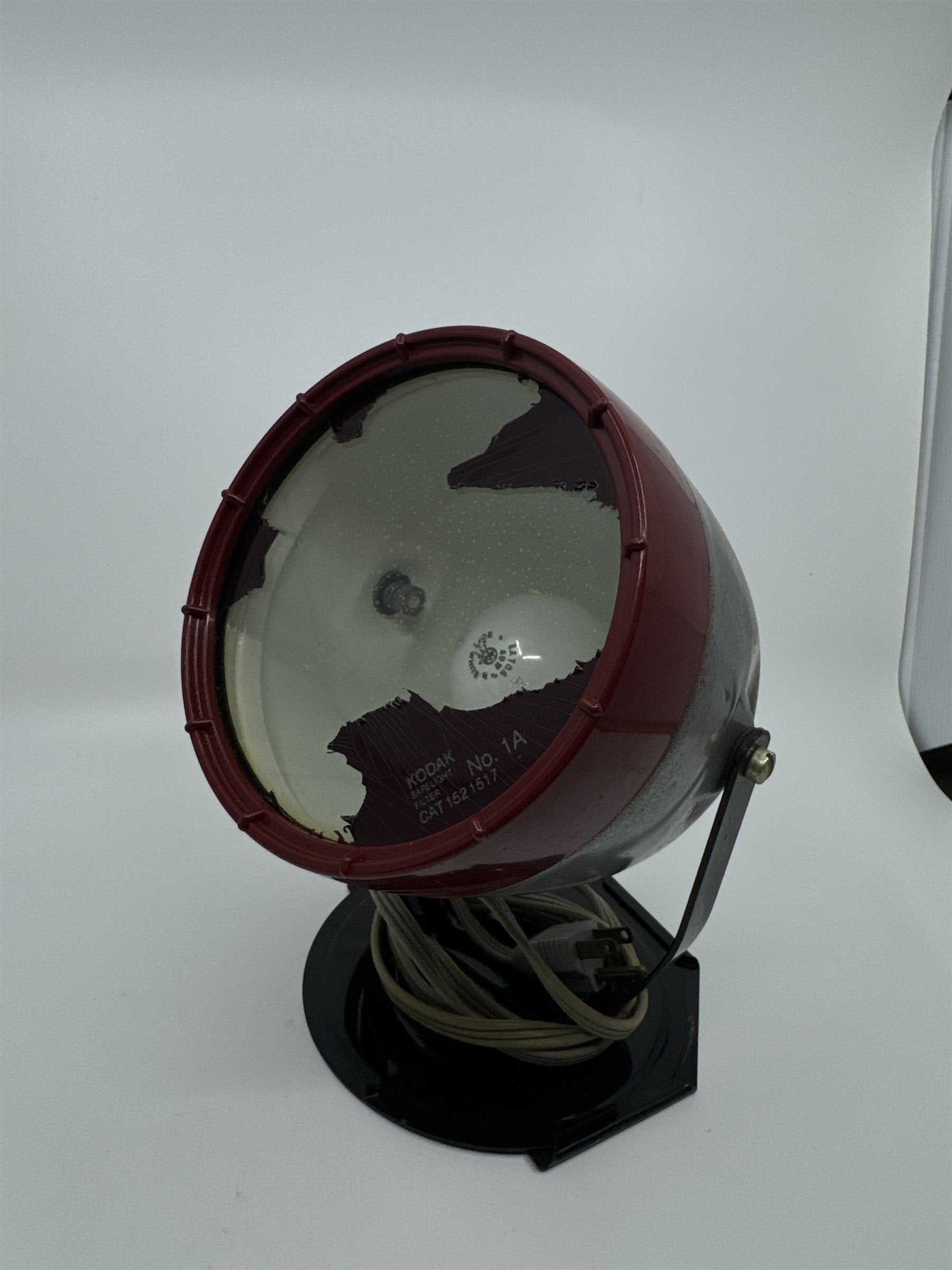 Vintage Kodak Model B Adjustable Safelight Lamp Darkroom w/ OC Filter (Chipped)