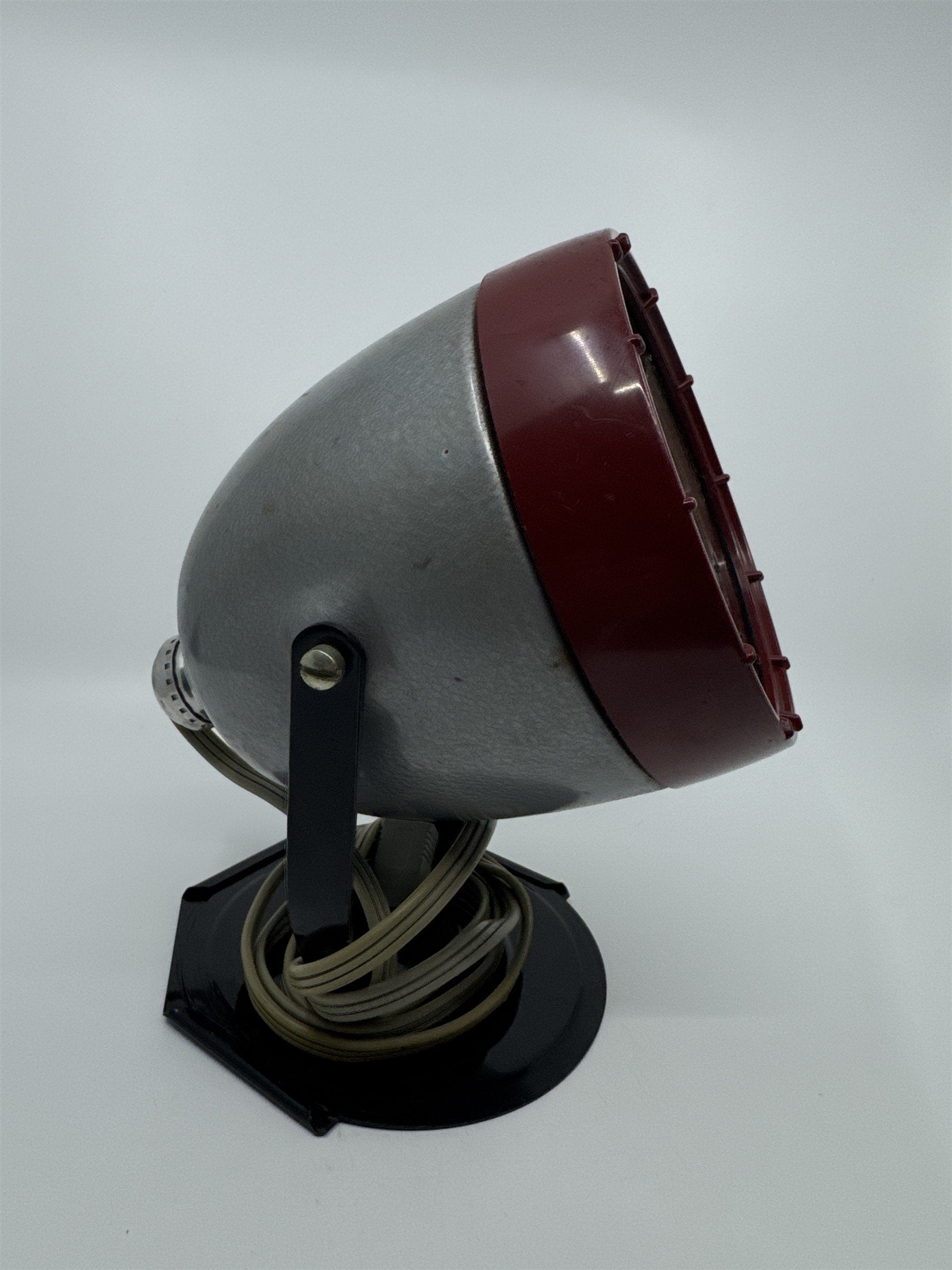 Vintage Kodak Model B Adjustable Safelight Lamp Darkroom w/ OC Filter (Chipped)