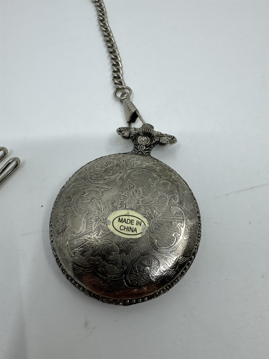 Geneva Men's Round Quartz Bass Fish Pocket Watch /w Metallic Chain