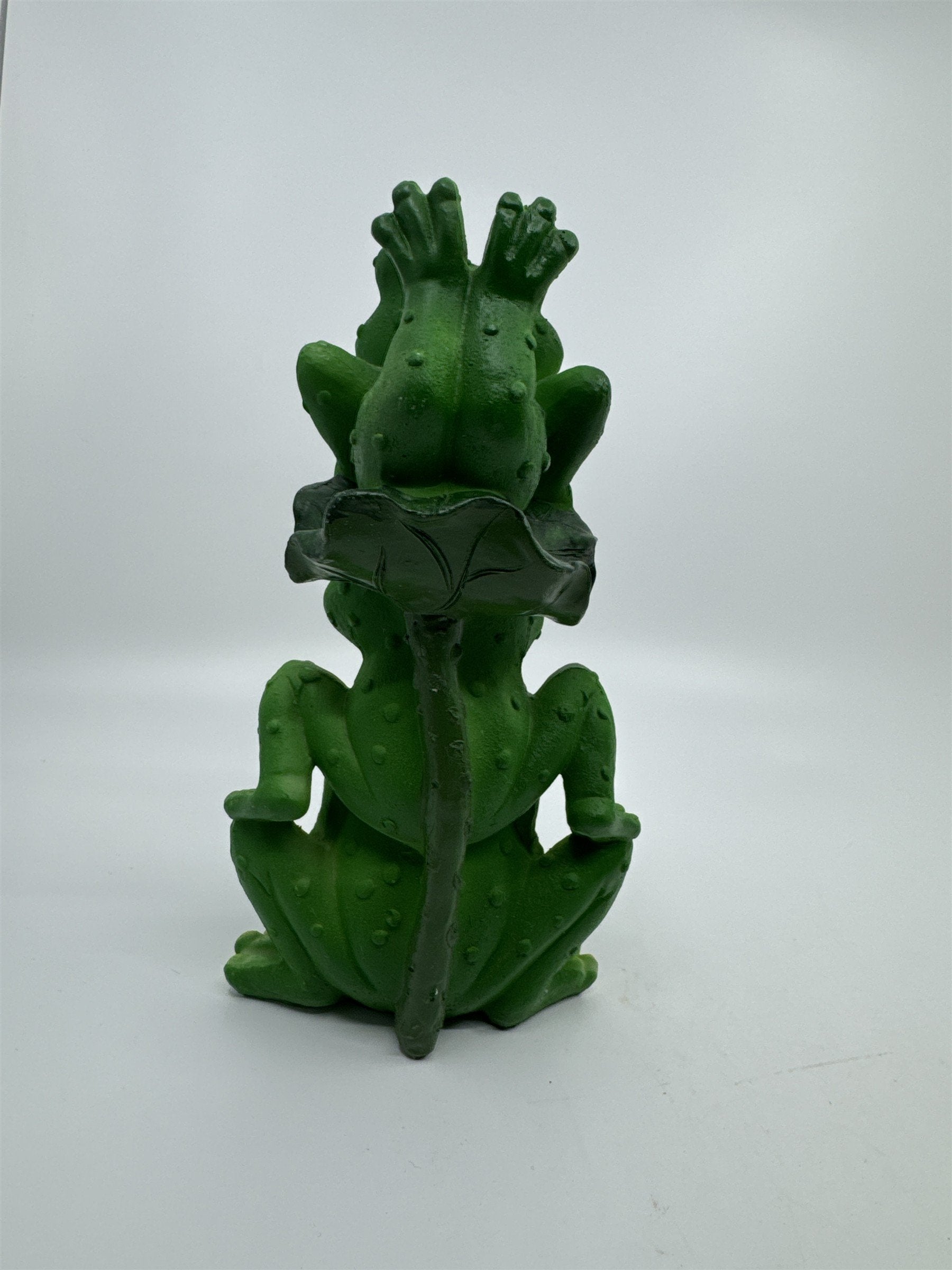 Whimsical Stacked Frogs Statue Garden Yard Home Decor Figurine Welcome Toad