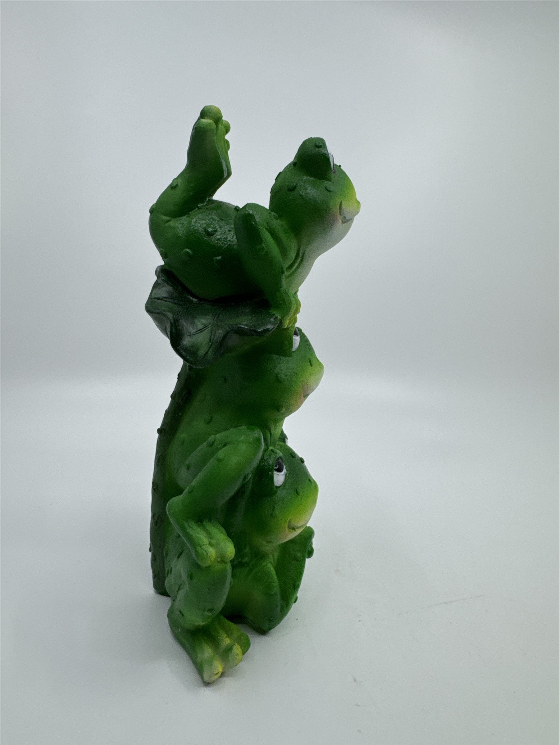 Whimsical Stacked Frogs Statue Garden Yard Home Decor Figurine Welcome Toad