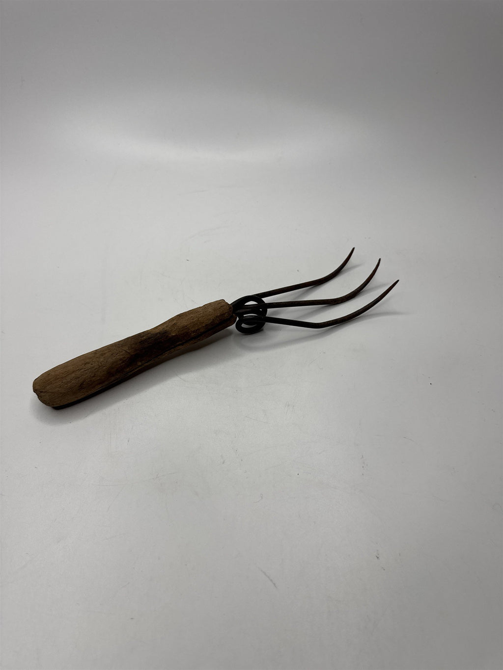 Vintage Small Hand Rake Garden Farm Tool Primitive 3 Tine Prong Cultivation Tool