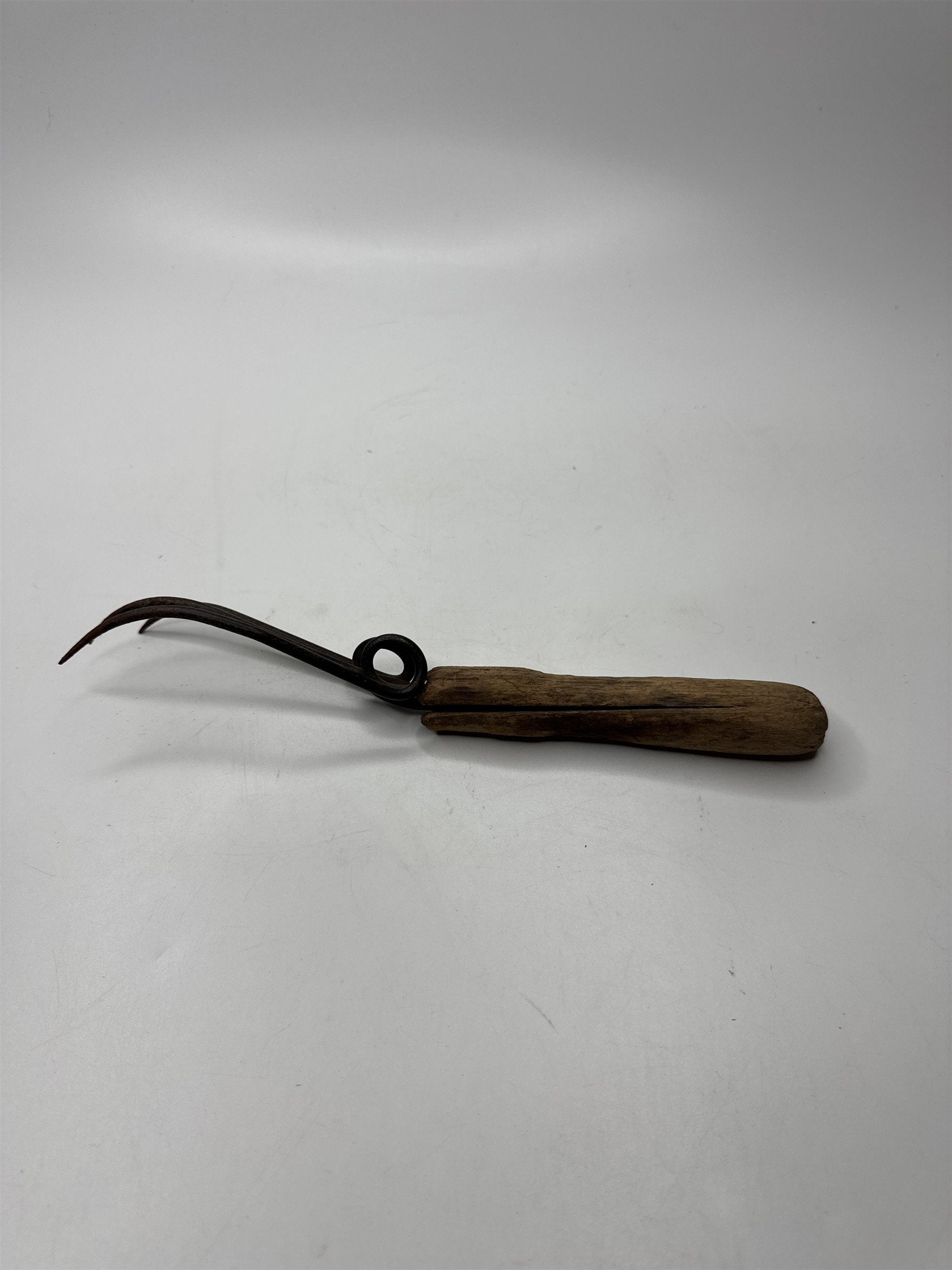 Vintage Small Hand Rake Garden Farm Tool Primitive 3 Tine Prong Cultivation Tool