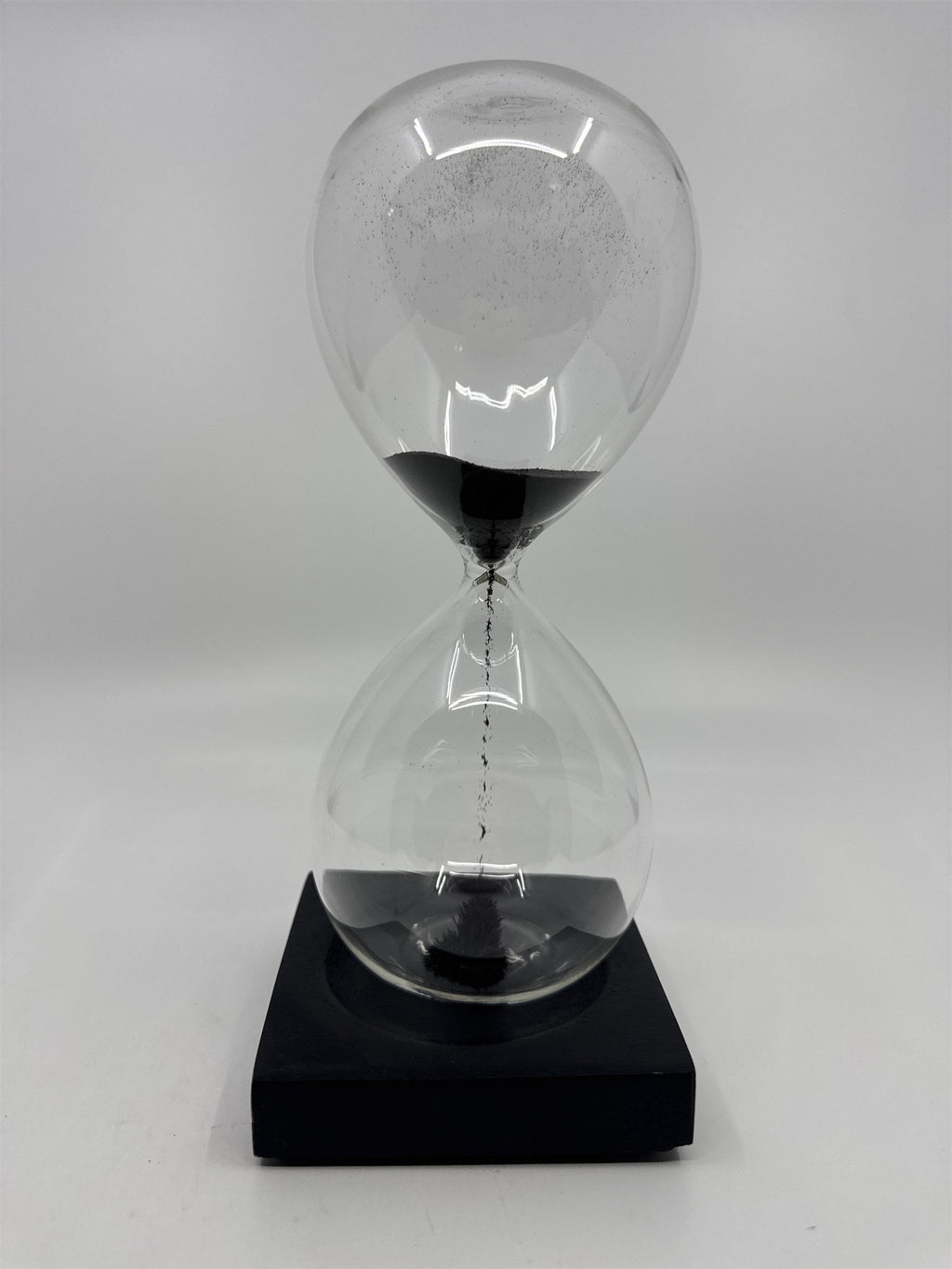 Magnetic Hour Glass /w Black Magnetic Sand and a Black Wooden Base Desk Art