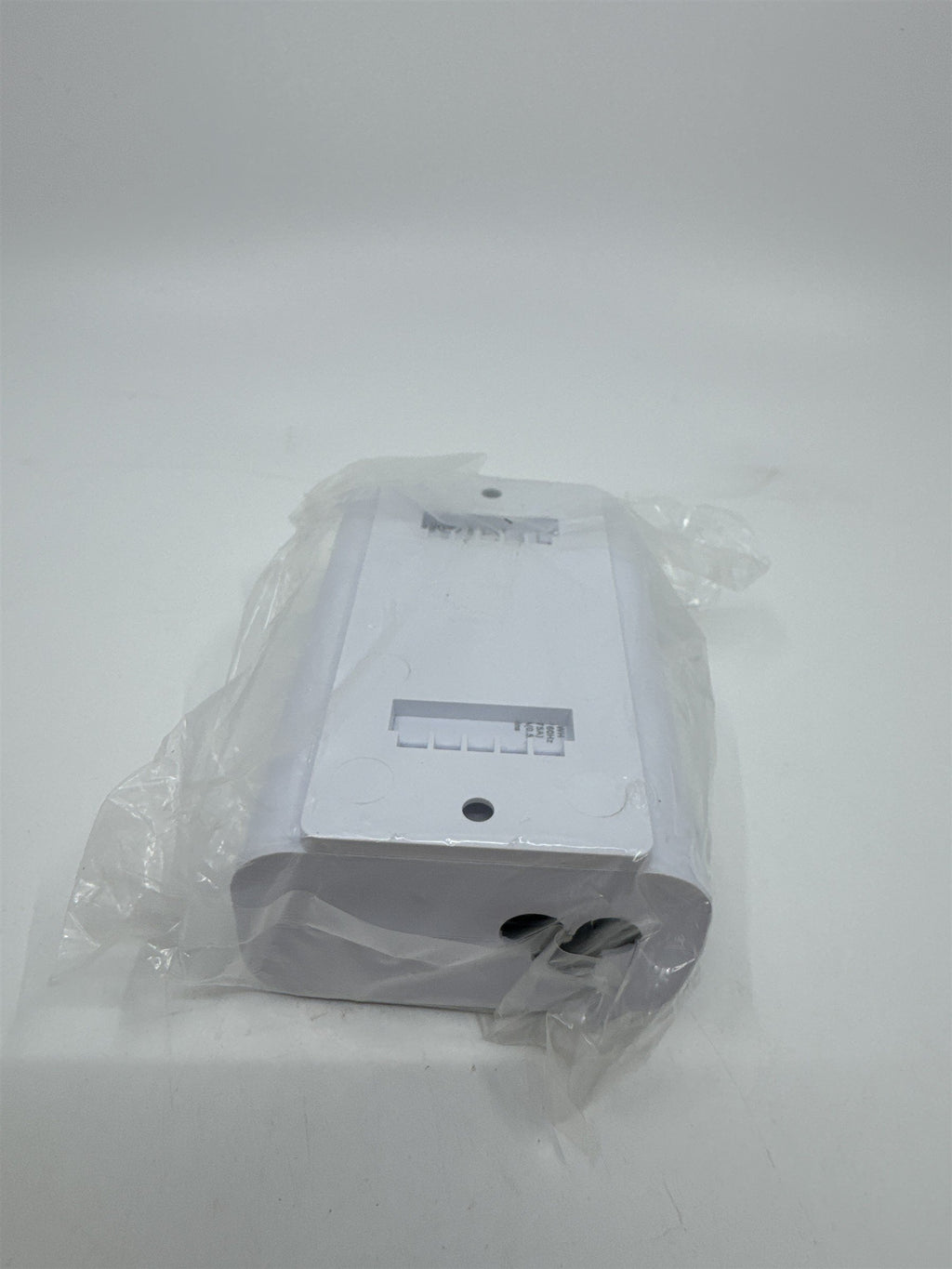 Ubiquiti UniFi 48v PoE Power Adapter (No Power Cable Included)