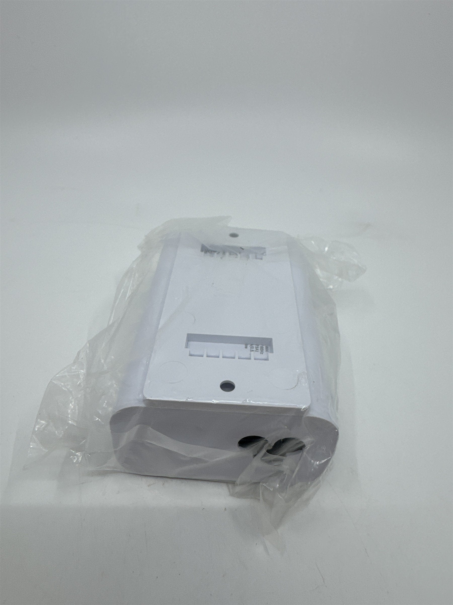 Ubiquiti UniFi 48v PoE Power Adapter (No Power Cable Included)