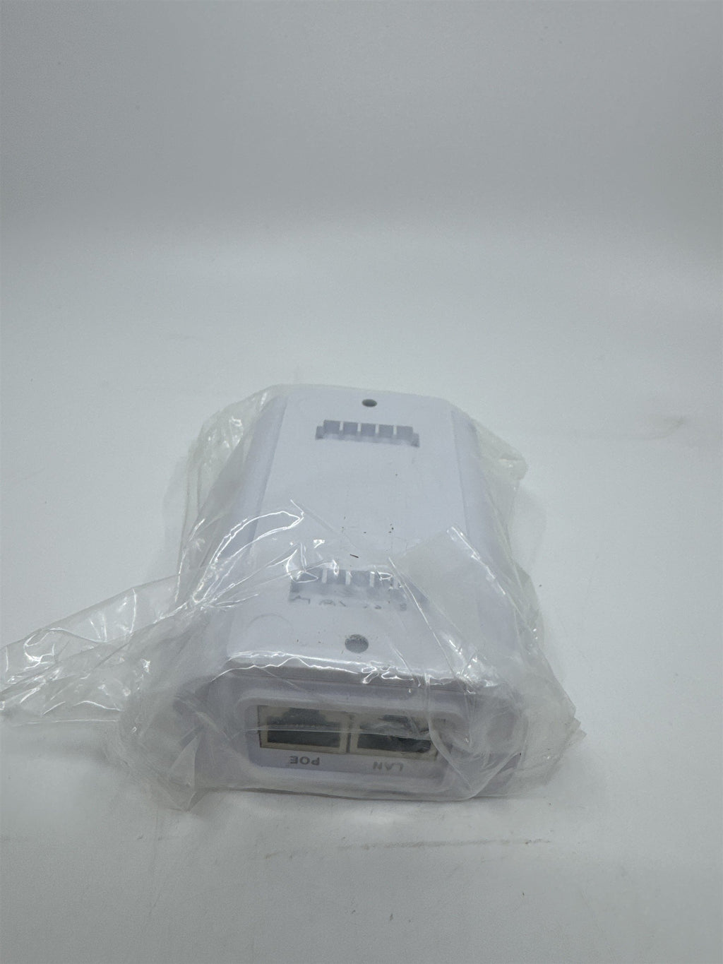Ubiquiti UniFi 48v PoE Power Adapter (No Power Cable Included)