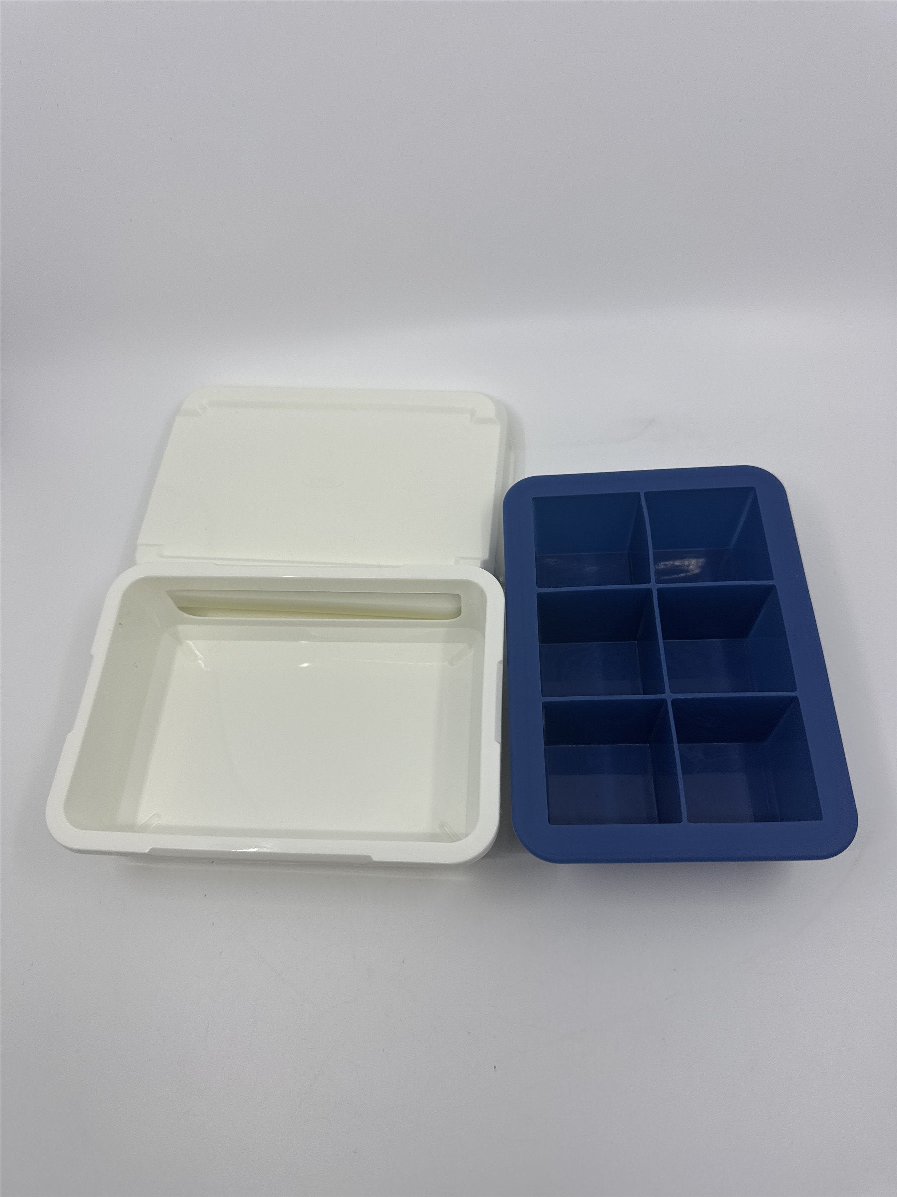 OXO Good Grips Large Covered Silicone Ice Cube Tray 6 Count