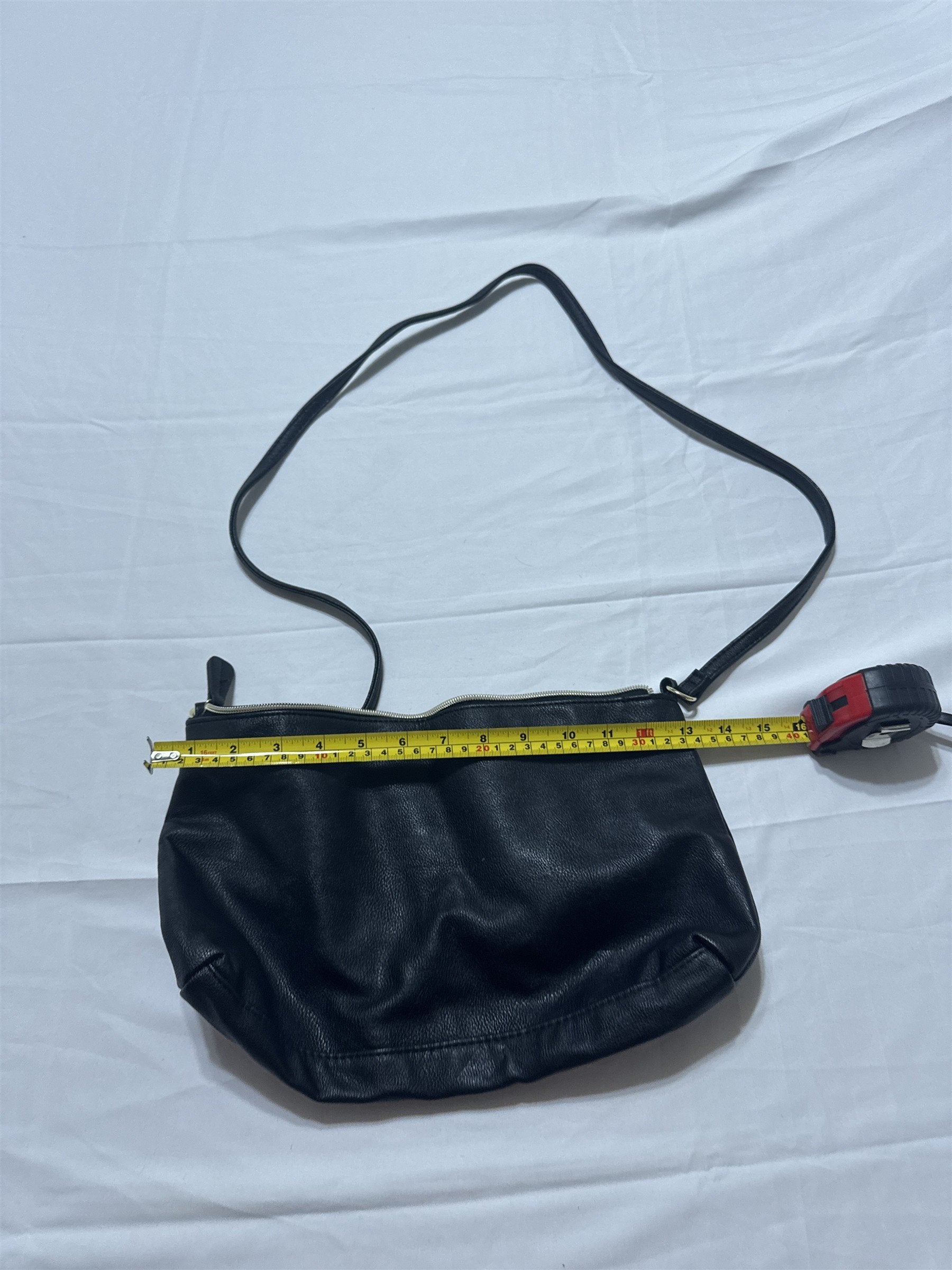 Womens Betsey Johnson Black Shoulder Bag Purse Floral Interior Print Pattern