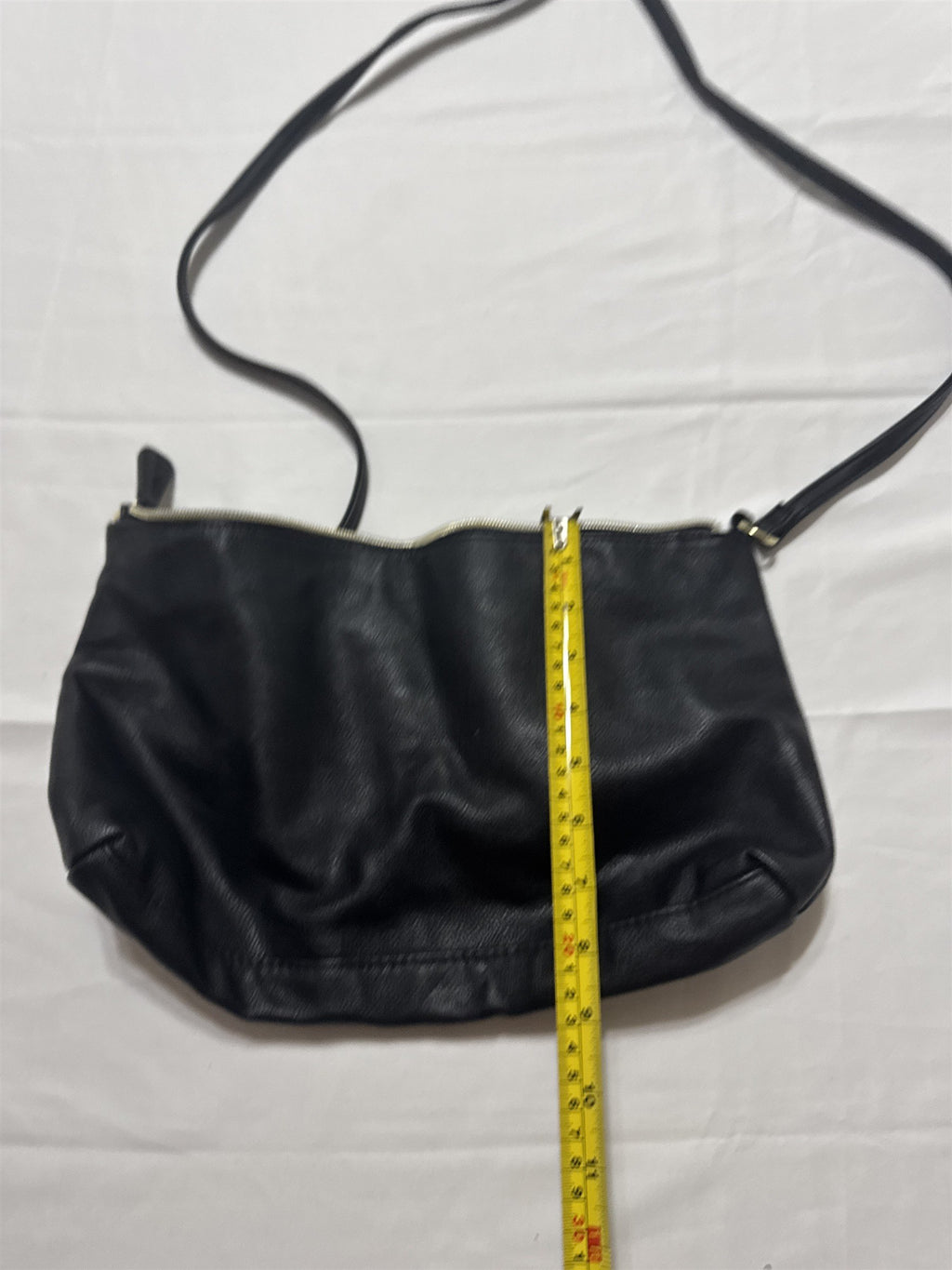 Womens Betsey Johnson Black Shoulder Bag Purse Floral Interior Print Pattern