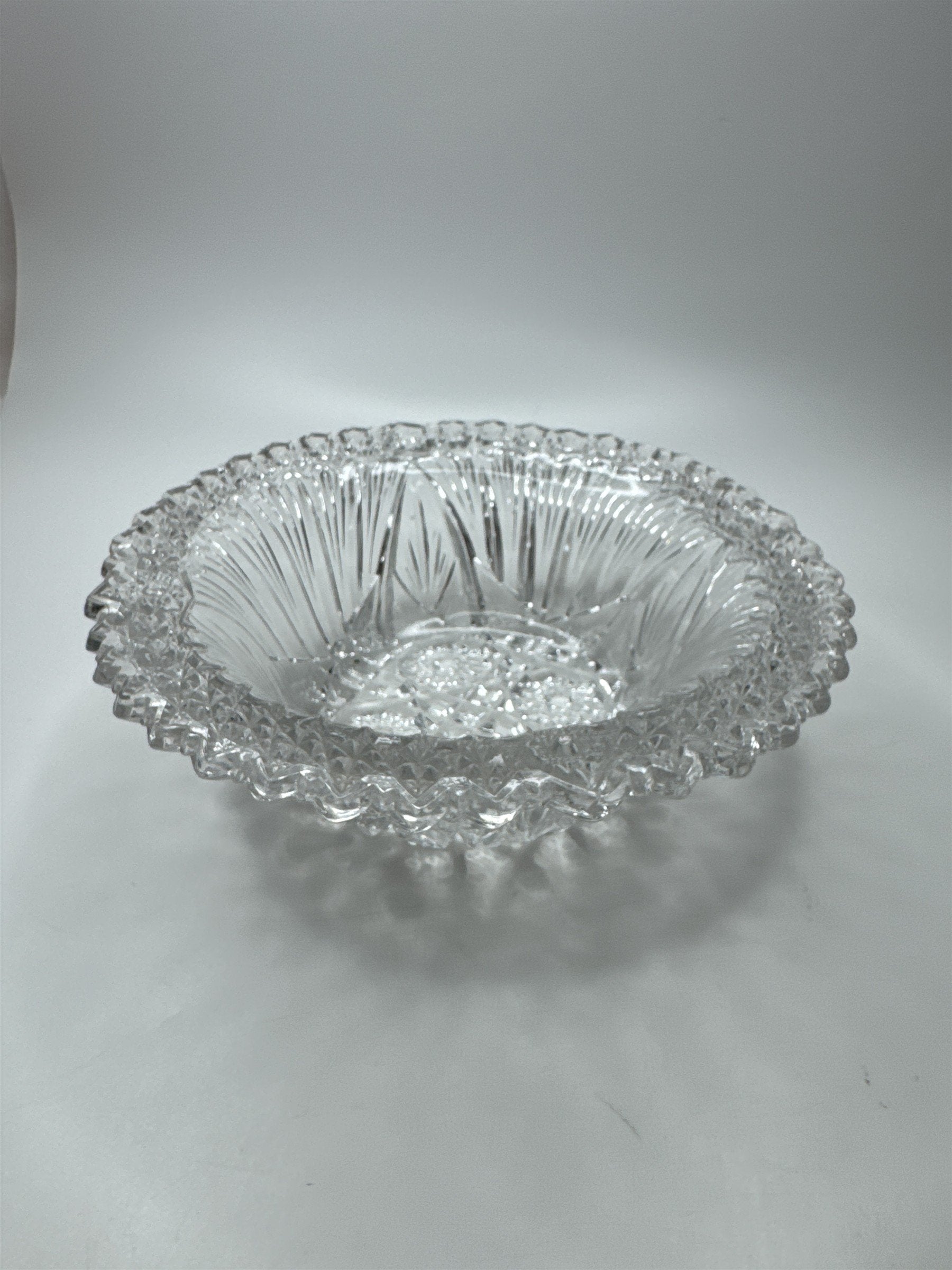 Vtg EAPG US Clear Cut Glass Comet in The Stars Zig Zag Pattern Heavy Bowl