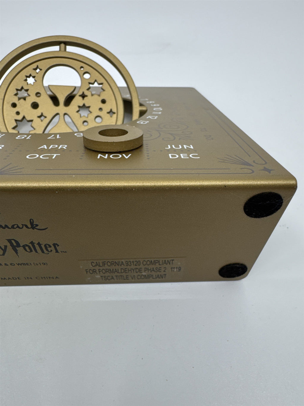 Harry Potter Hallmark Gold Perpetual Desk Calendar Time Turner W/ Magnet