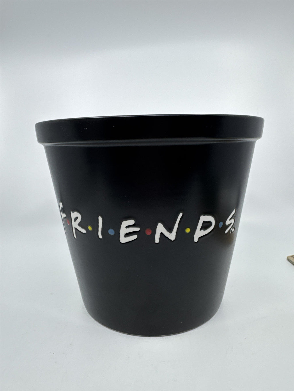 Warner Brothers TV Series Friends Ceramic Popcorn Serving Bucket/Bowl