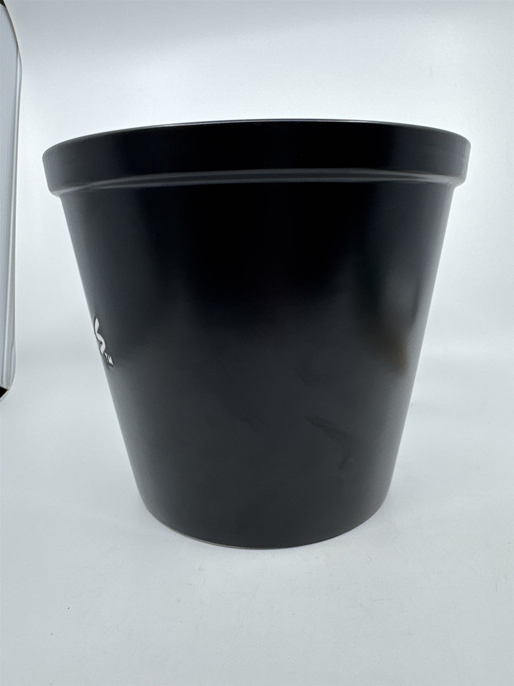 Warner Brothers TV Series Friends Ceramic Popcorn Serving Bucket/Bowl