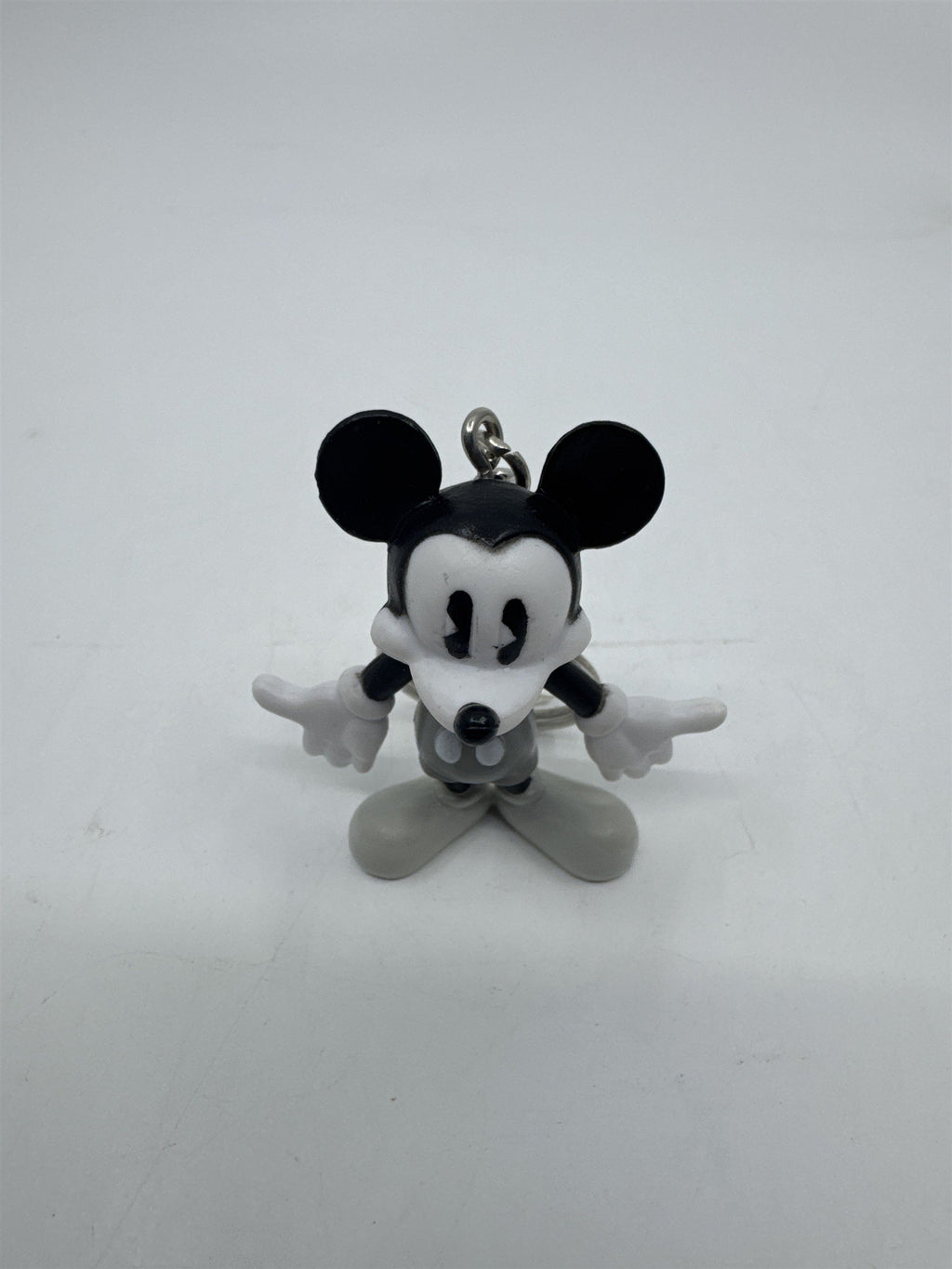 Walt Disney World Retro Mickey Mouse PVC Keyring Keychain