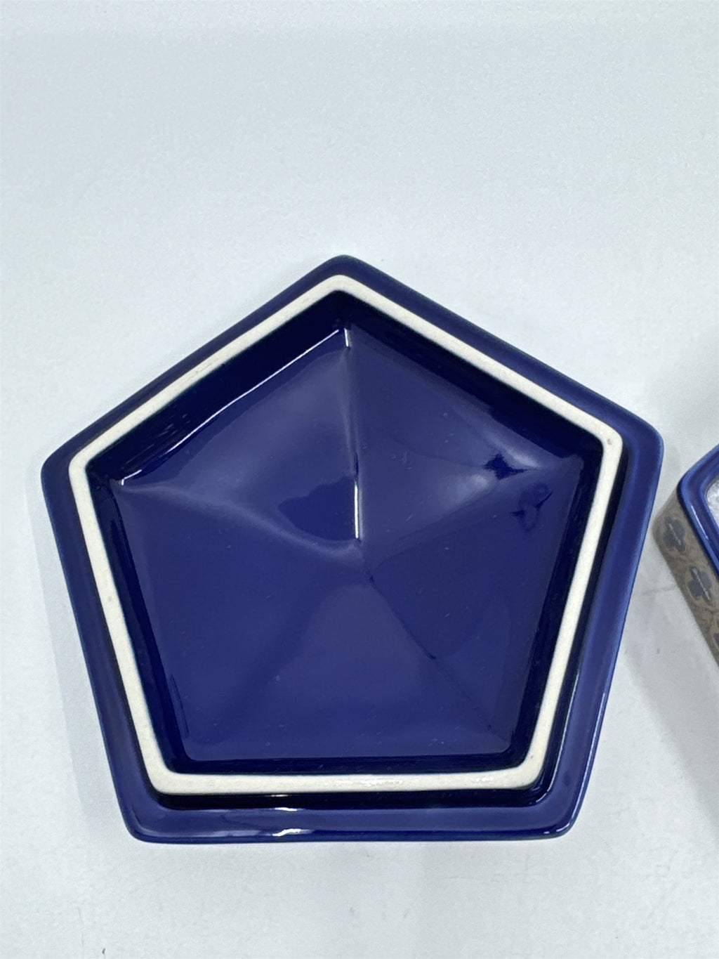 Harry Potter Chocolate Frog Ceramic Dish/Container/Trinket Box W/ Lid