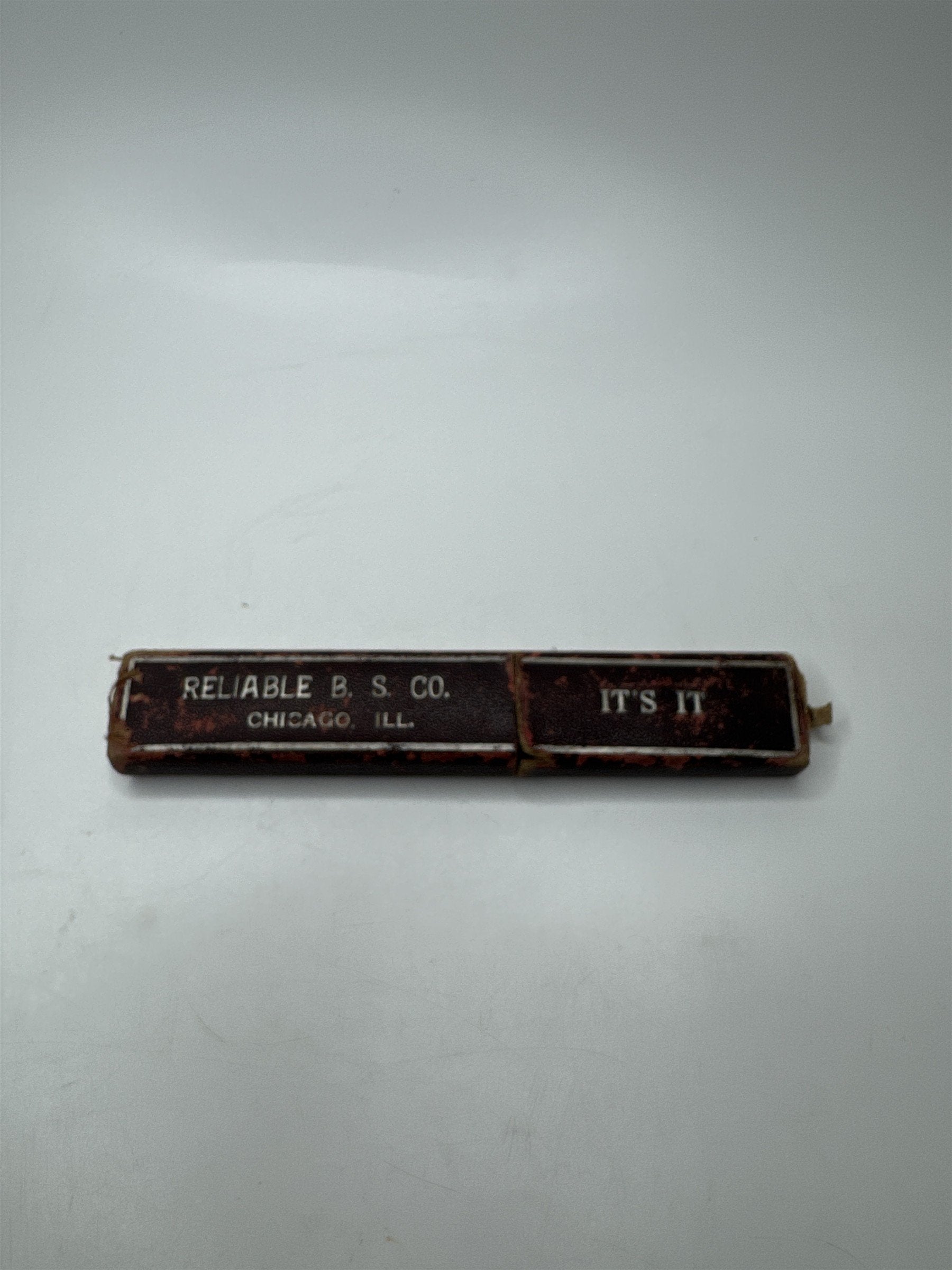 ANTIQUE Reliable B.S. Co. IT'S IT Shaver Box Chicago IL Vintage Collectible