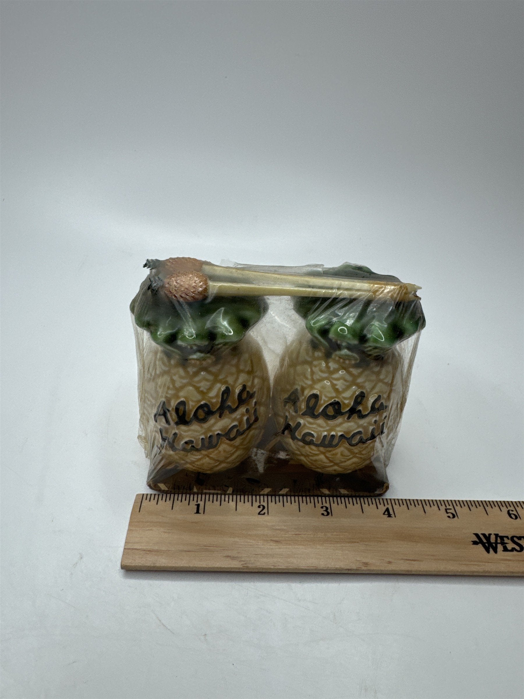 Vintage NOS Aloha Hawaii Pineapple Salt and Pepper Shakers Pineapple Shape