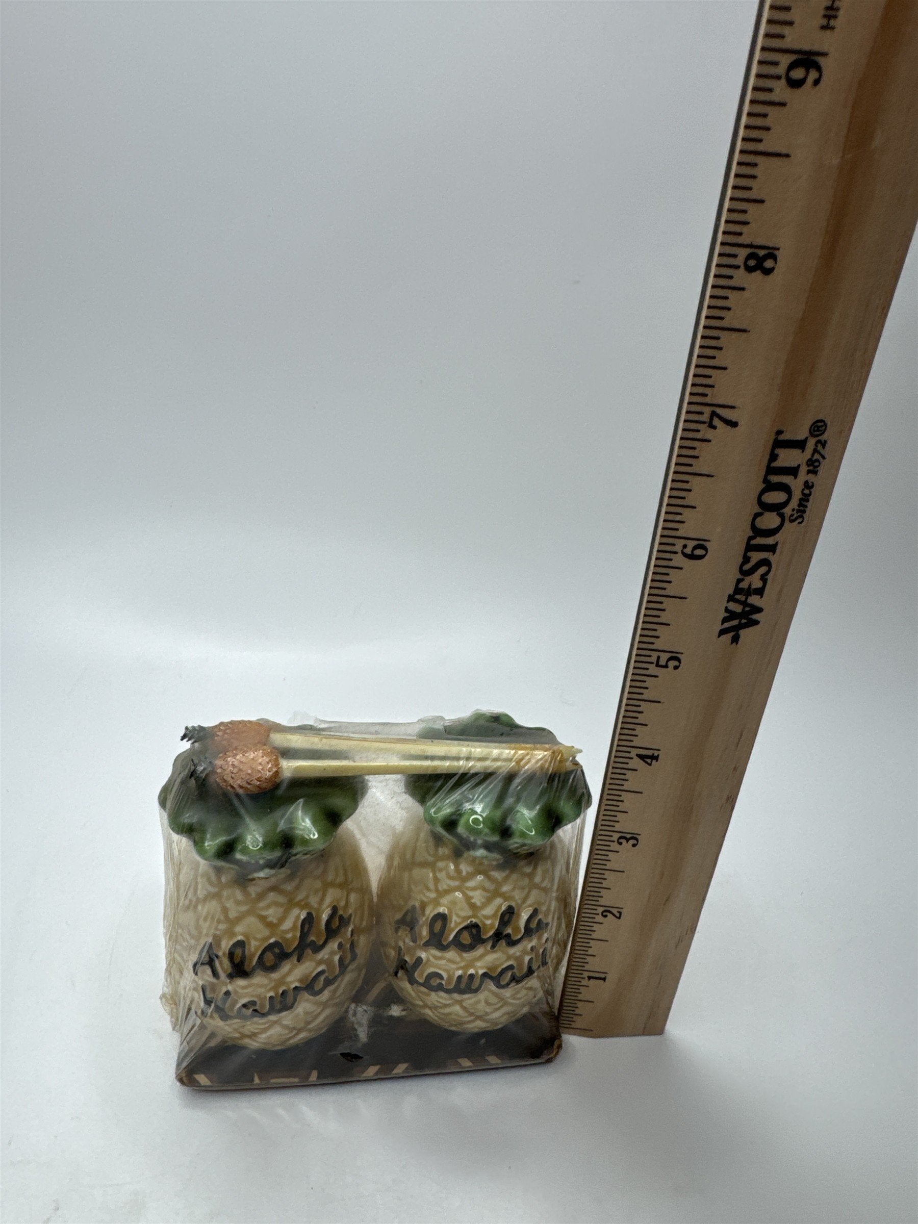 Vintage NOS Aloha Hawaii Pineapple Salt and Pepper Shakers Pineapple Shape