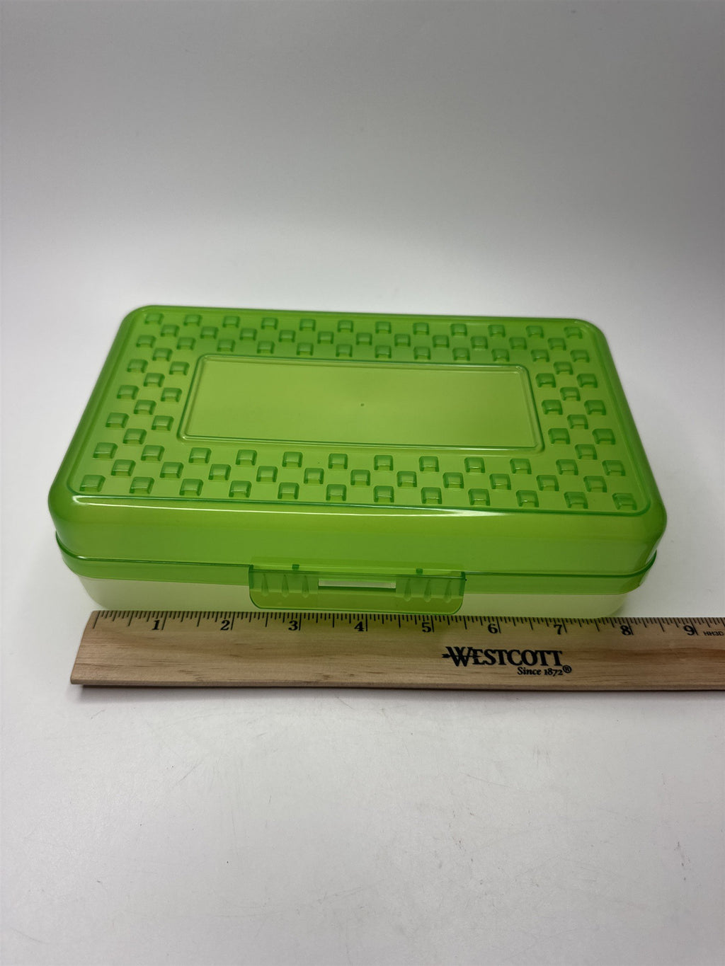 Vintage Plastic Pencil Box /w Hatch Latching Lid GREEN Unbranded