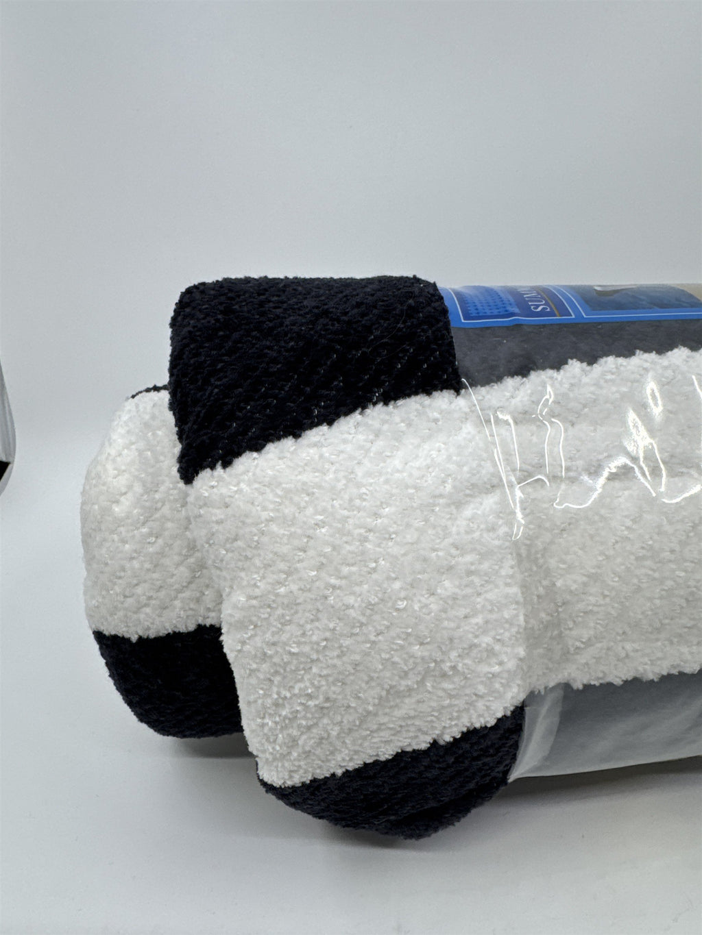 Black and White Striped Summer Living Lounge Chair Cover With Pocket 26 x 80"