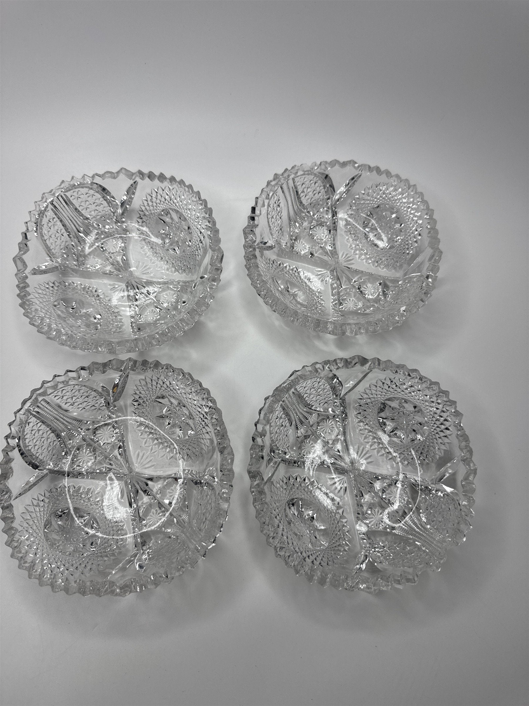 Set of 4 Near Cut Glass English Starburst Berry Desert Bowls 5" Diameter Heavy