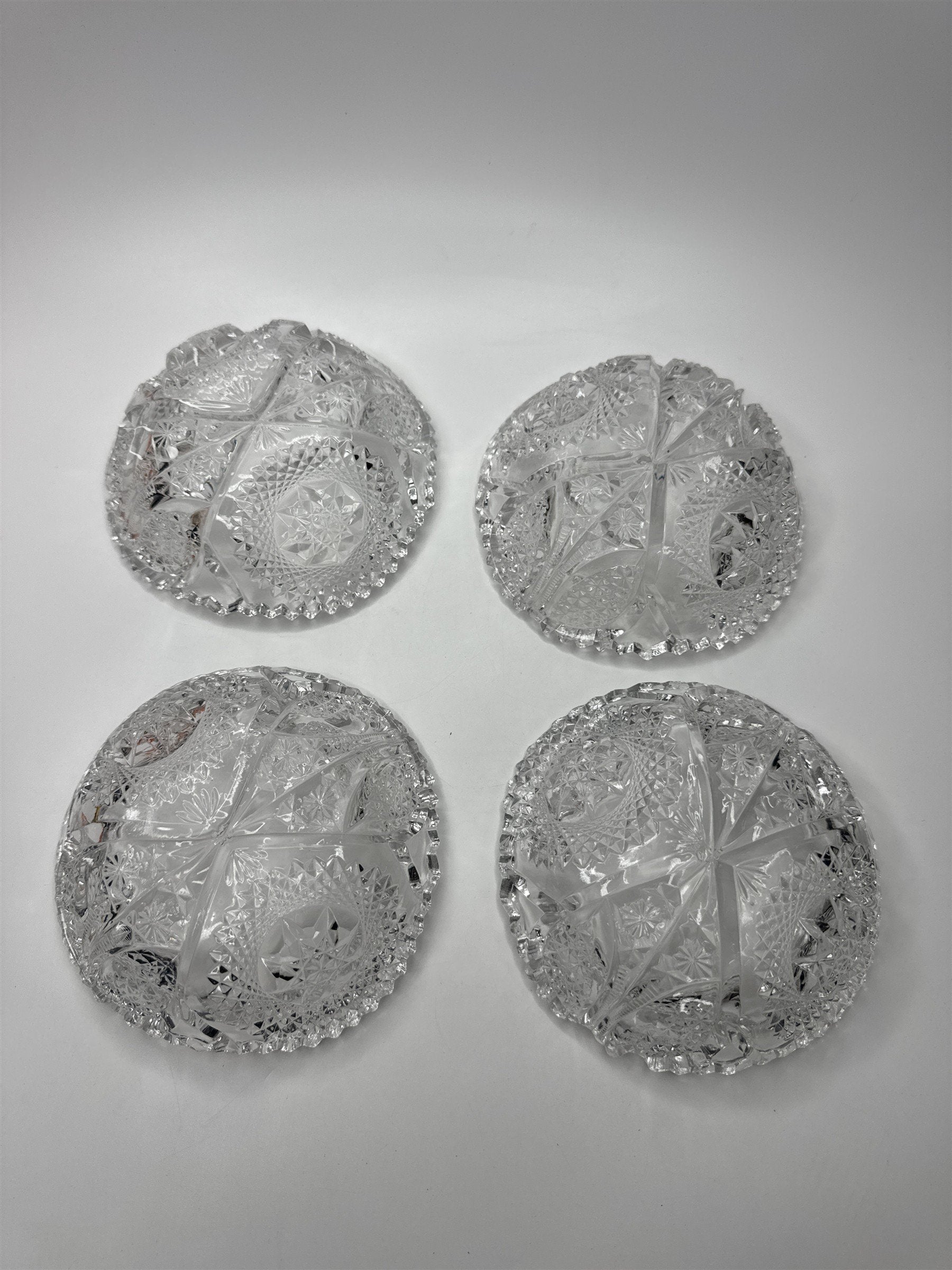 Set of 4 Near Cut Glass English Starburst Berry Desert Bowls 5" Diameter Heavy