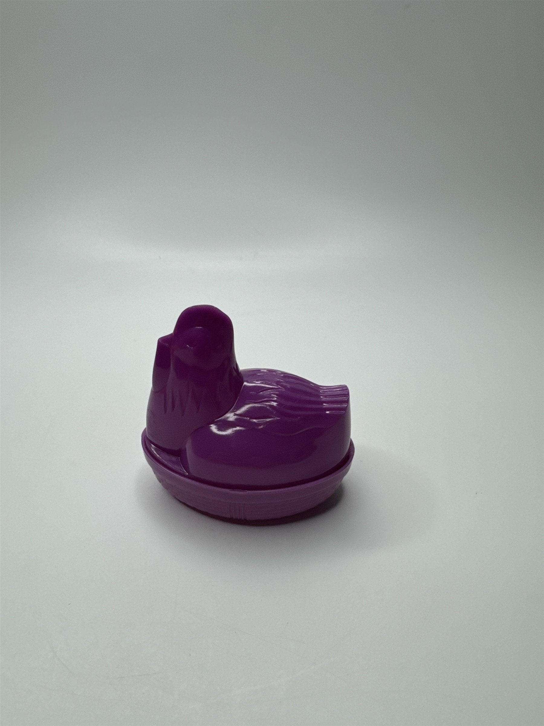 Vintage Purple Plastic Chicken on Nest Fillable Easter Candy Container /w Lid