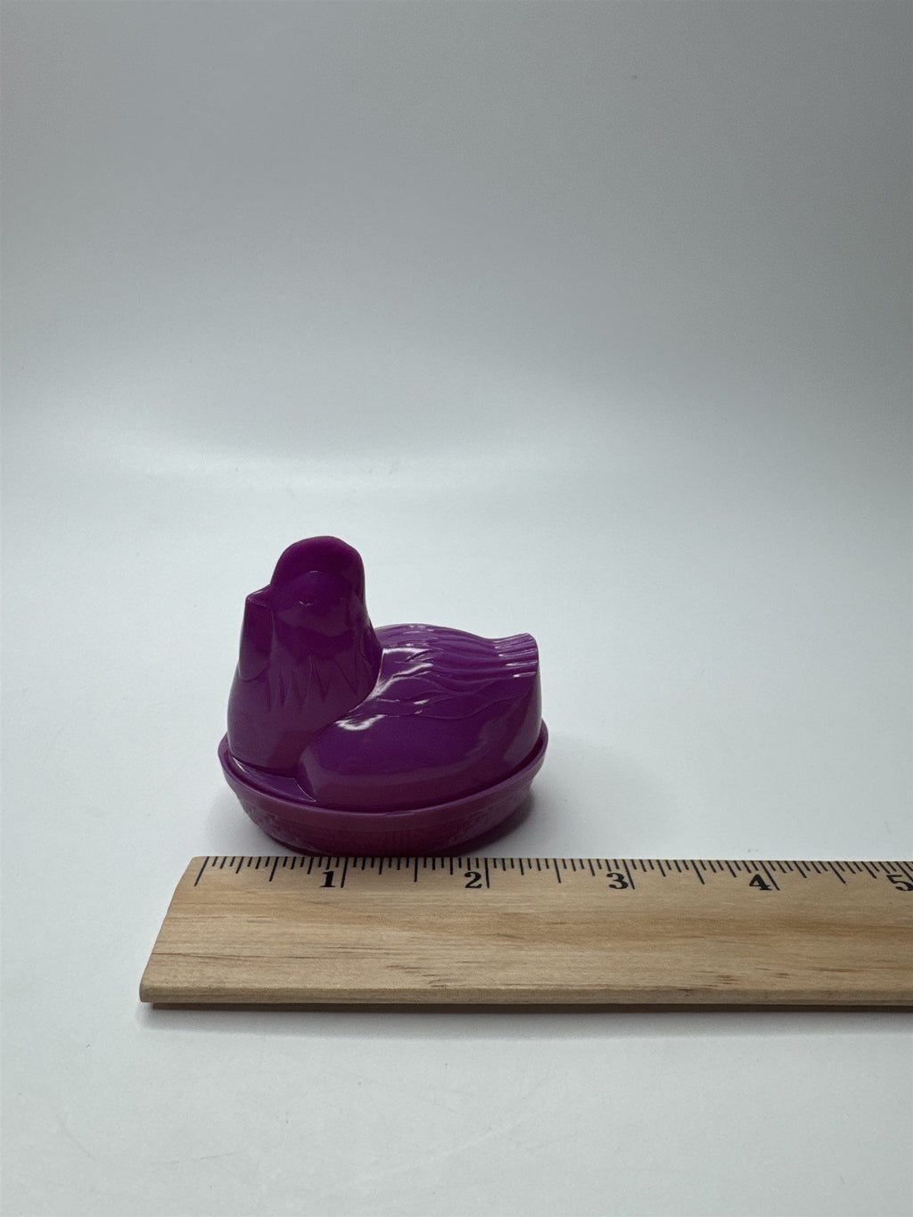Vintage Purple Plastic Chicken on Nest Fillable Easter Candy Container /w Lid
