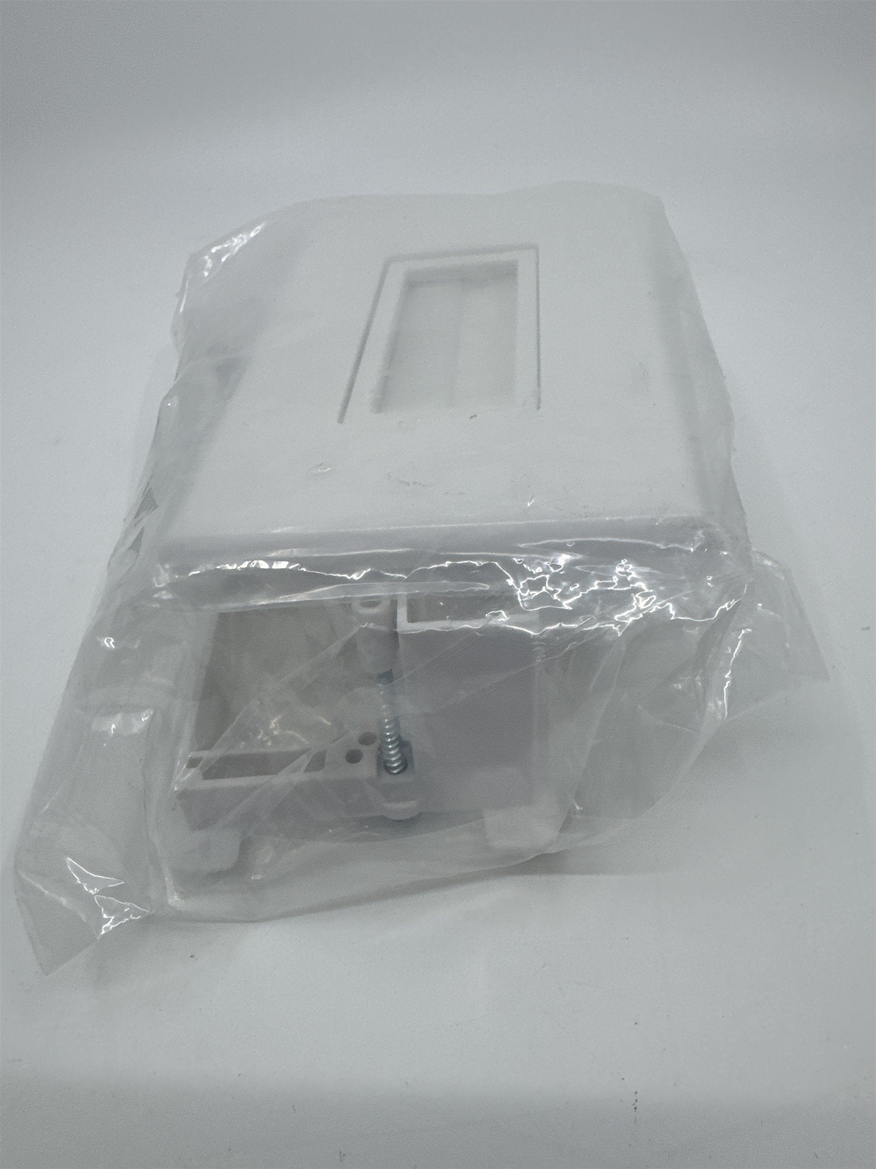 PowerBridge White Wall Plate and Mounting Bracket 1 Of Set