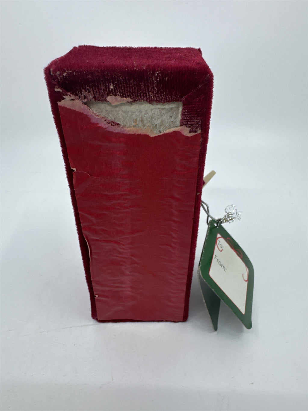 Vintage Christmas House Christmas Ornament White W/ Red Bows in Felt Box