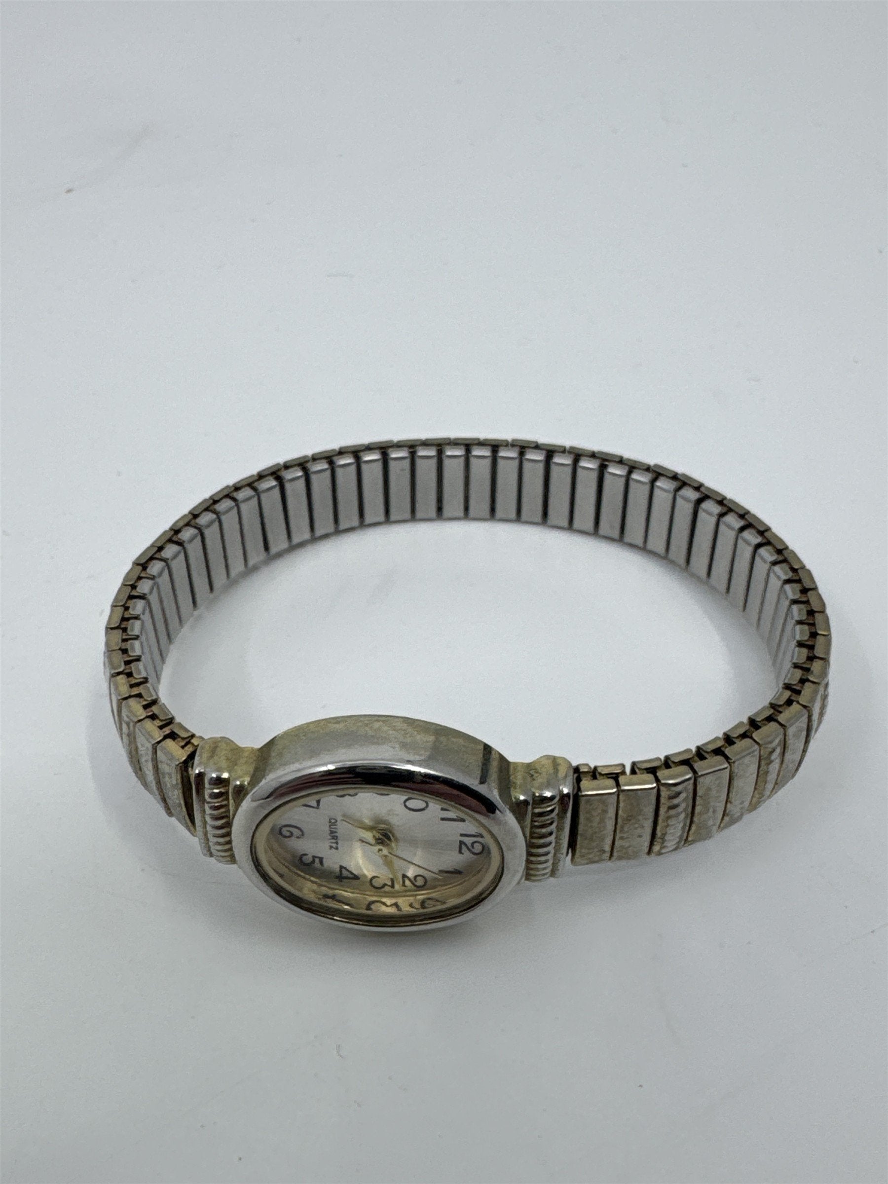 Women's Stainless Steel Caseback Japan Movement Base Stretch Watch