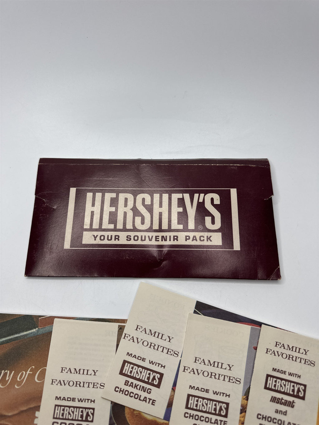 1971 Hershey's Souvenir Pack /w Family-Friendly Recipes
