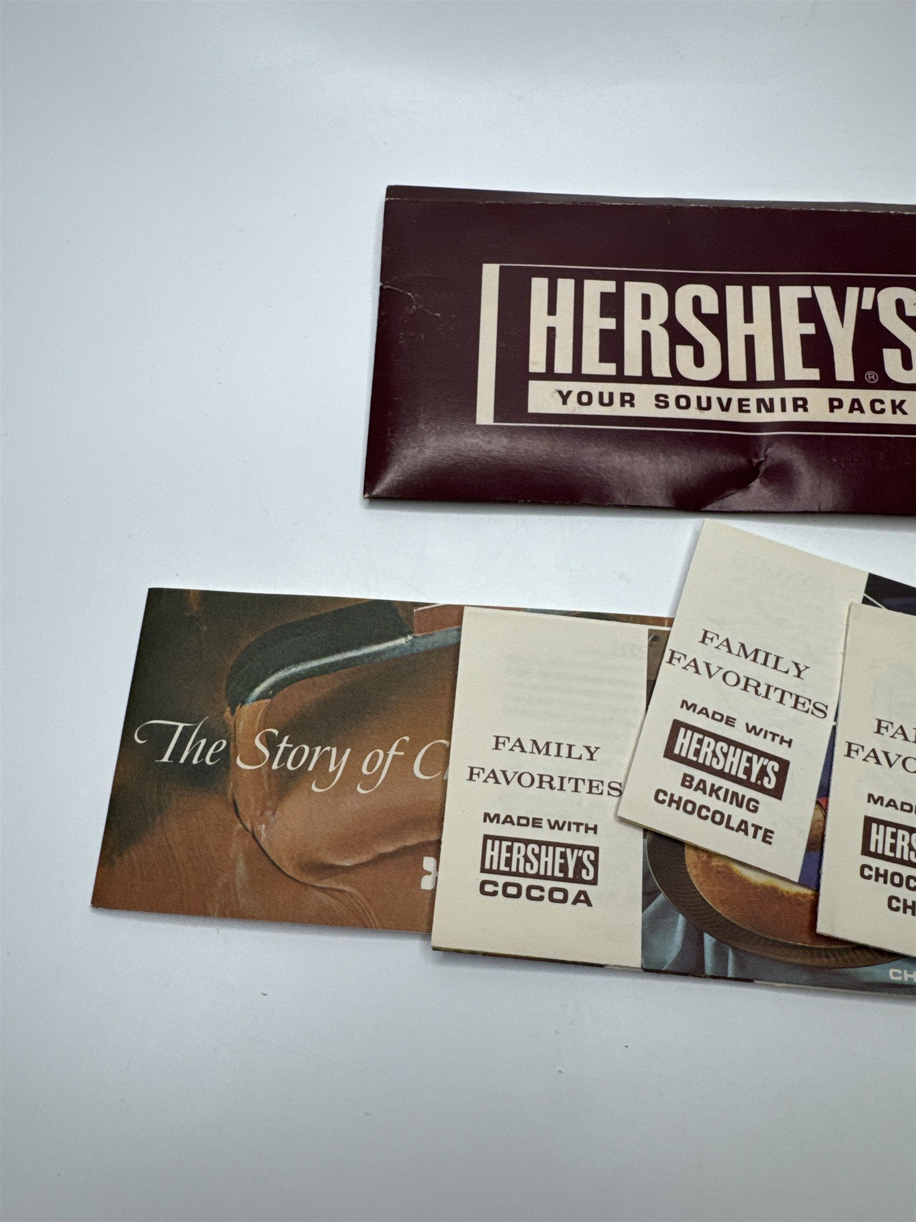 1971 Hershey's Souvenir Pack /w Family-Friendly Recipes
