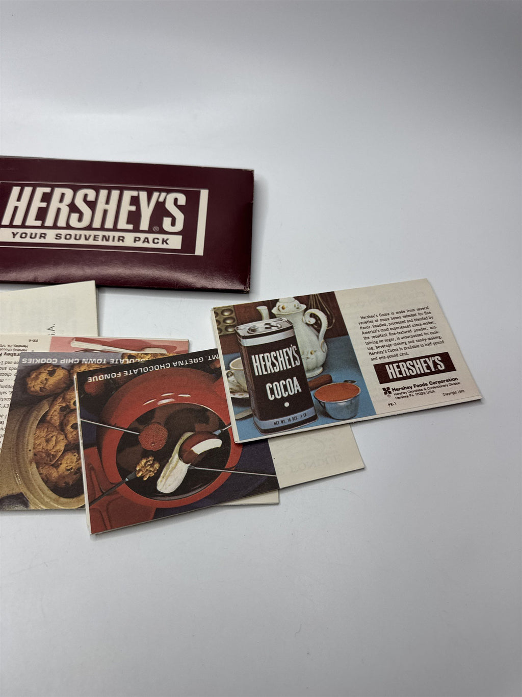 1971 Hershey's Souvenir Pack /w Family-Friendly Recipes