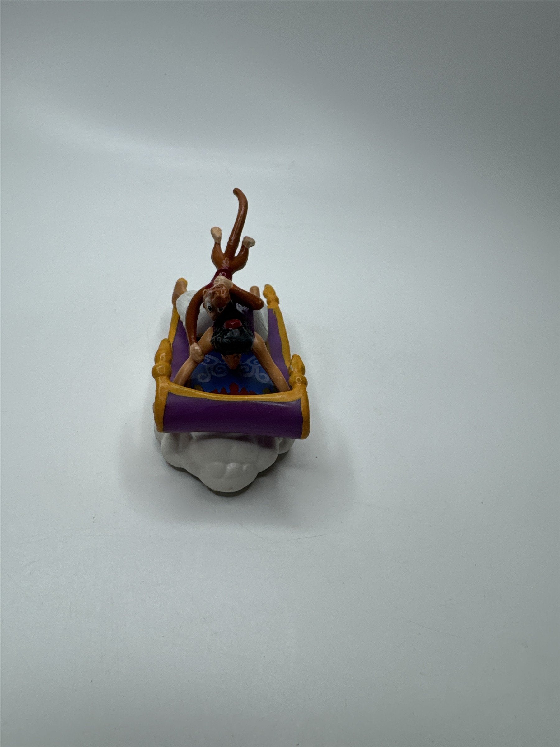 Vintage 1992 Disney Applause Aladdin & Abu Flying Carpet Wheels Toy Car Figure