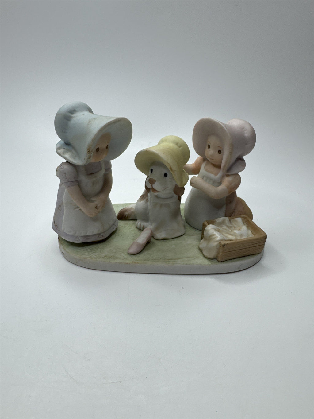Vintage 90s HOMCO Be Happy Friends and Dog Bonnet Figurine