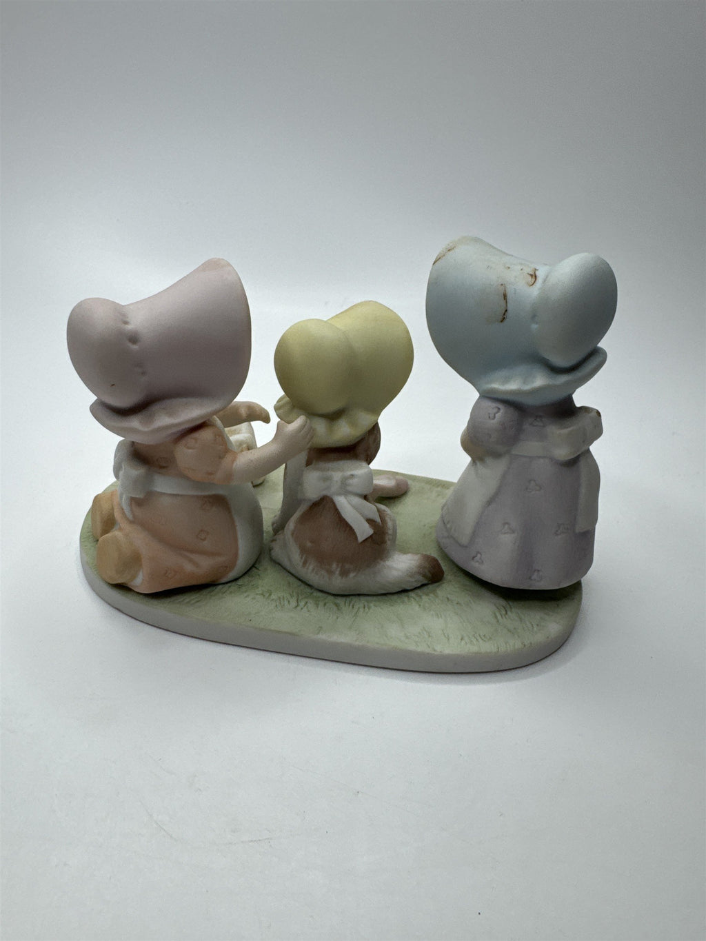 Vintage 90s HOMCO Be Happy Friends and Dog Bonnet Figurine
