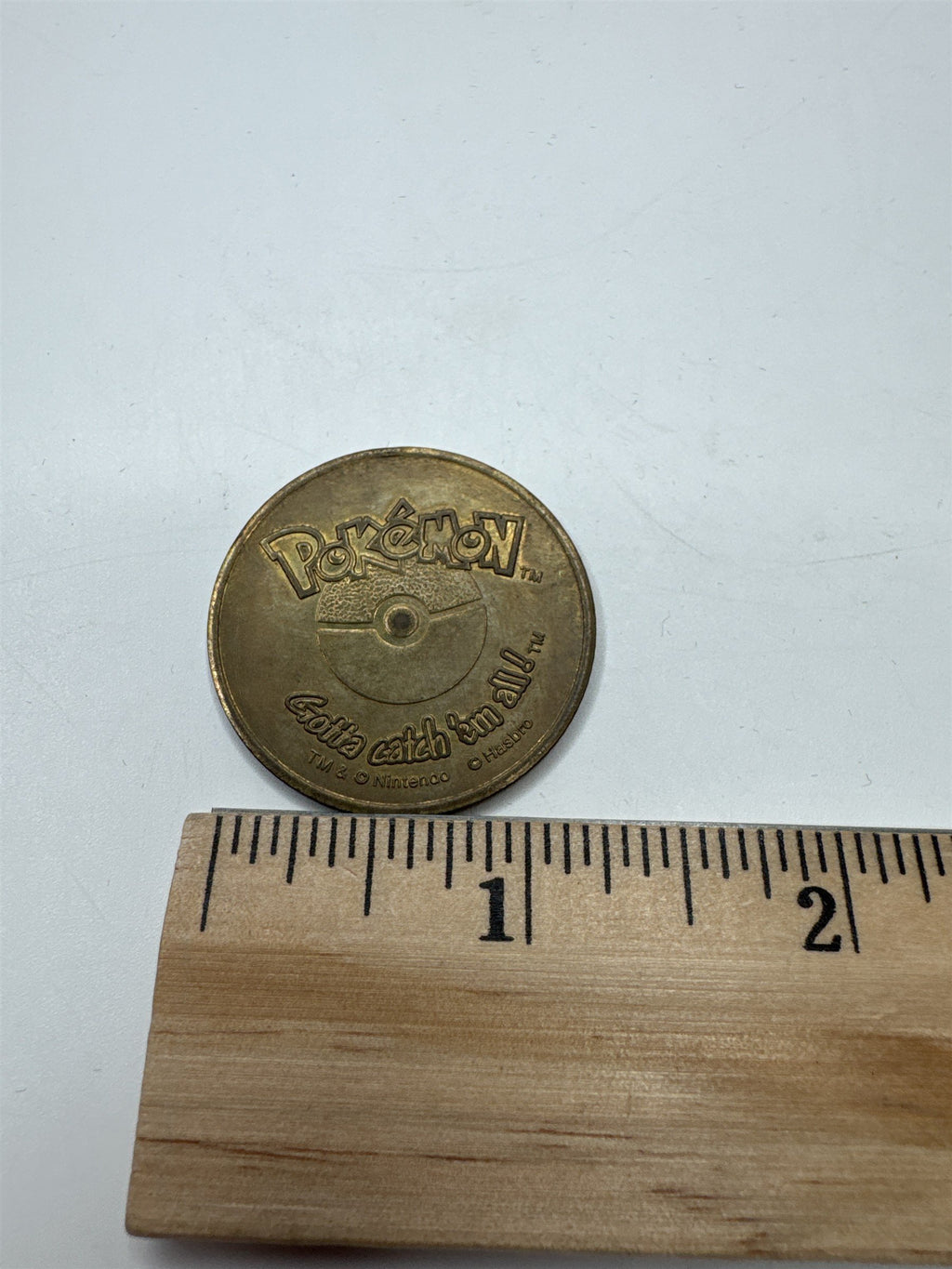 1999 Vintage Nintendo Hasbro Pokemon Battle Coin Gold Aerodactyl #142