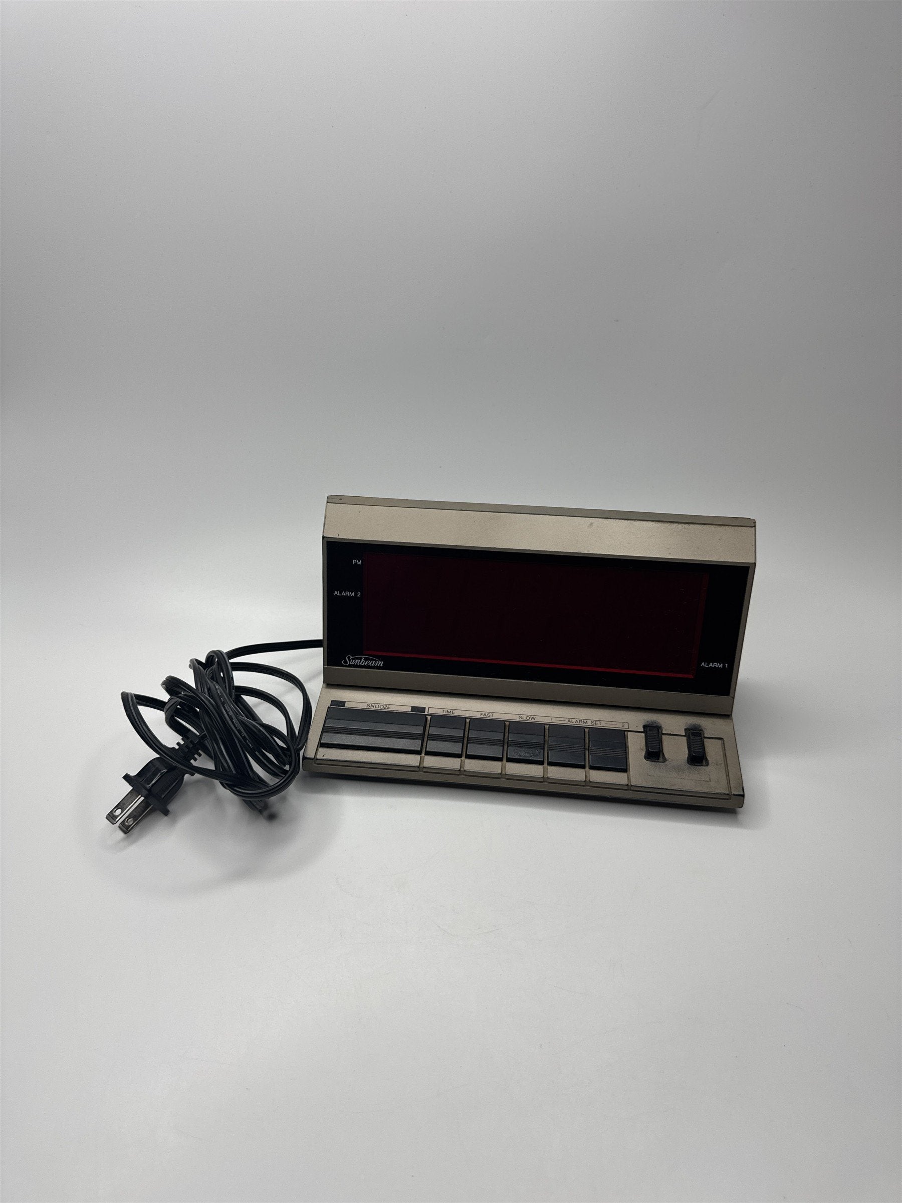 Vintage 90s Sunbeam Electric Digital Alarm Clock /w Snooze Red LED Model WE38