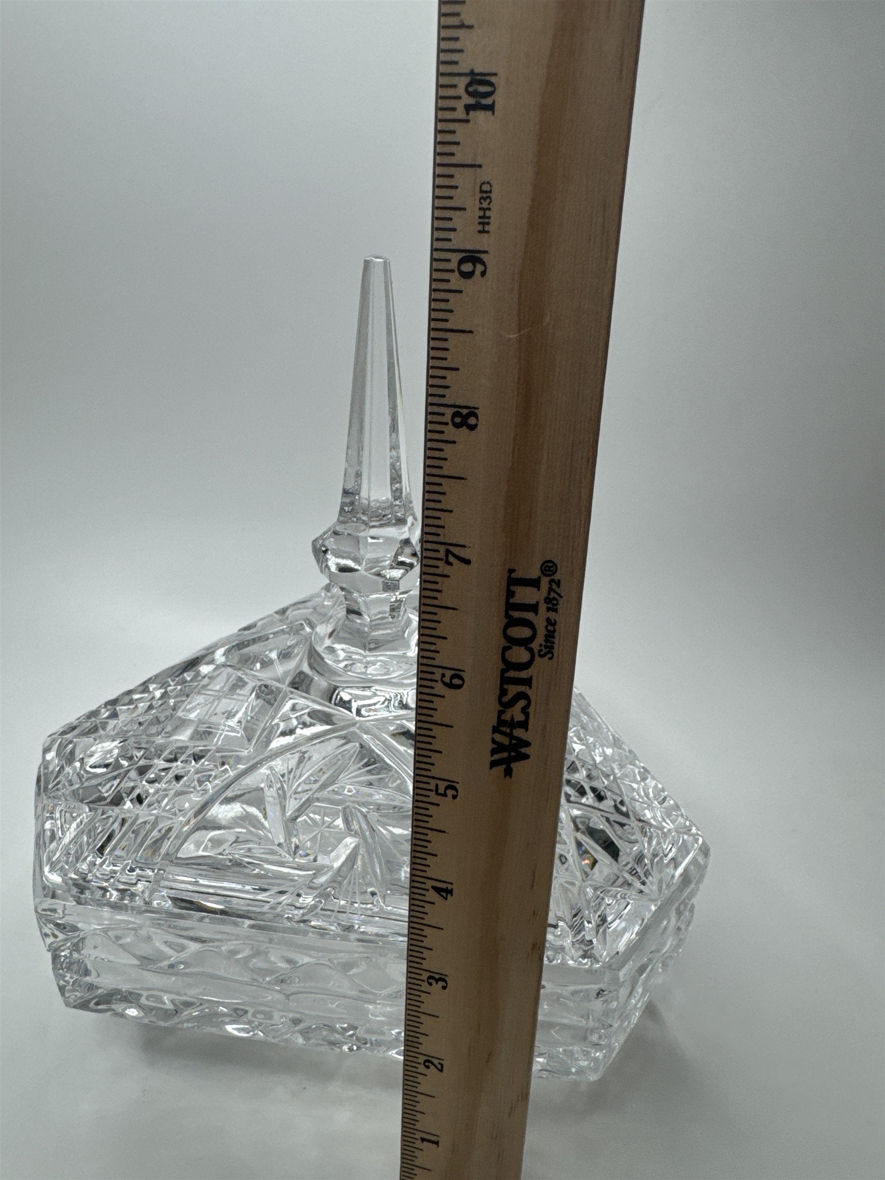 Vintage Elegant Crystal Lidded Candy Dish 3 Footed Triangle Tall Finial Beauty