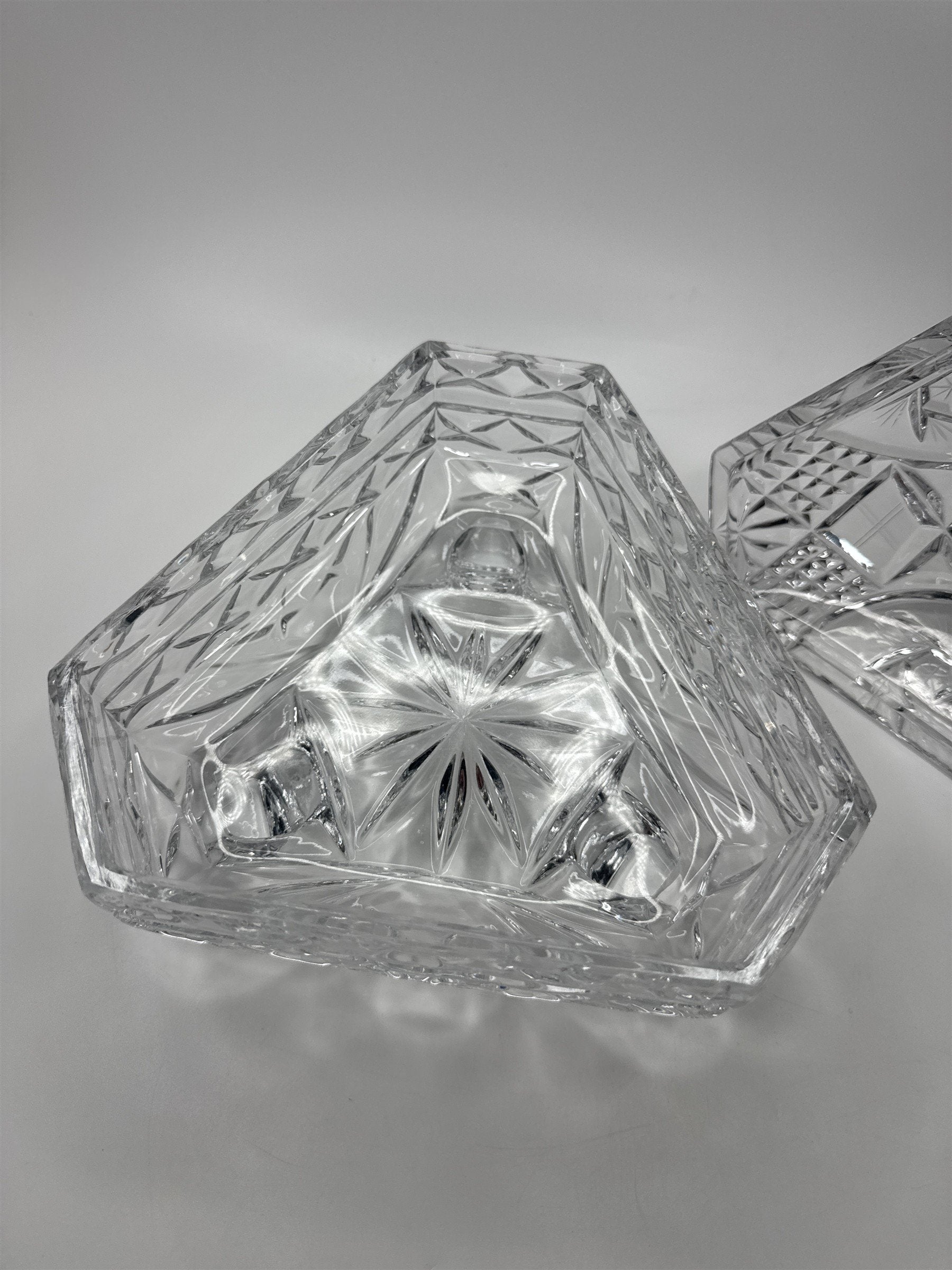 Vintage Elegant Crystal Lidded Candy Dish 3 Footed Triangle Tall Finial Beauty