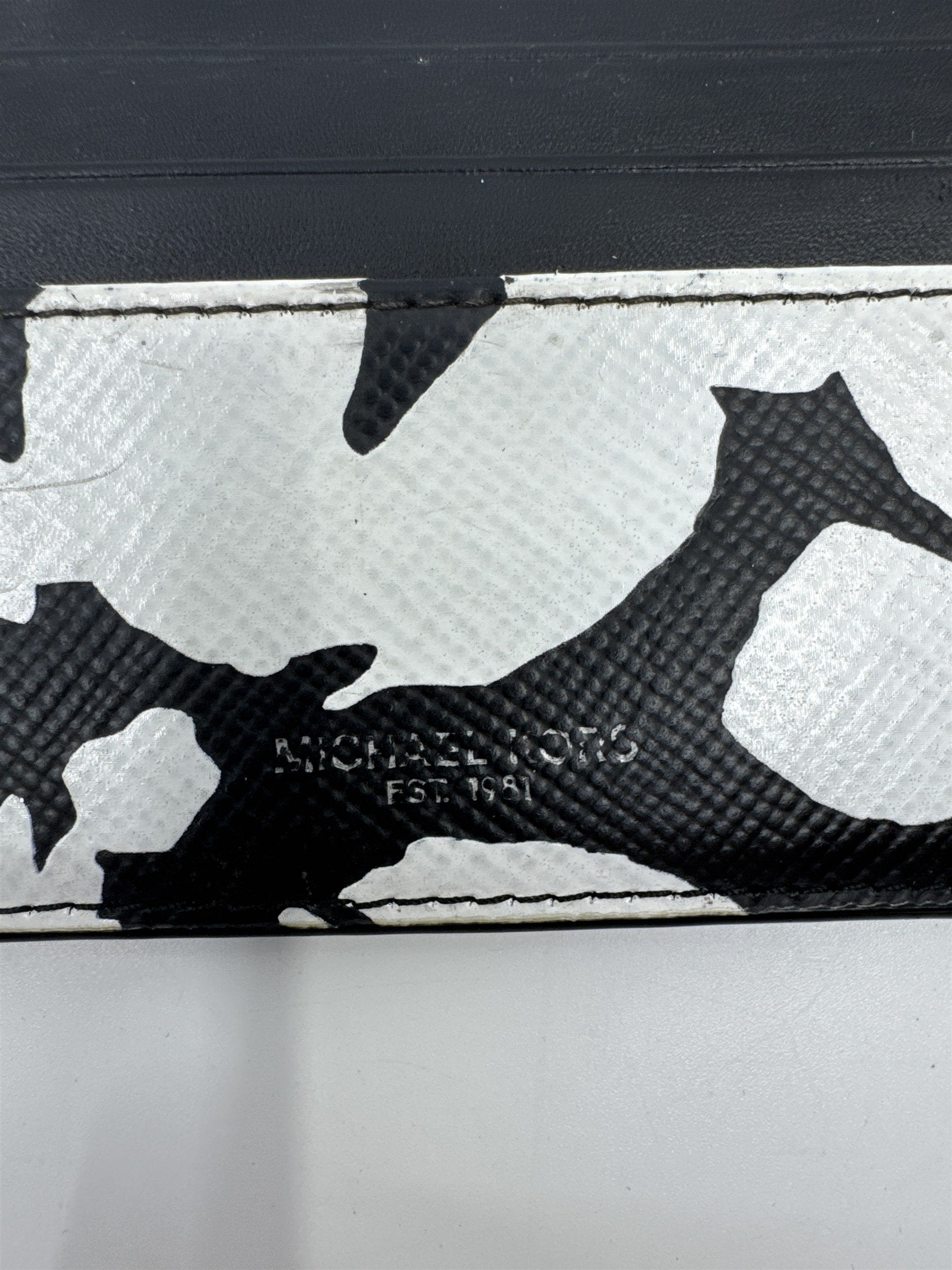 Michael Kors Black And White Floral/Blotch Pattern Unisex Card Wallet