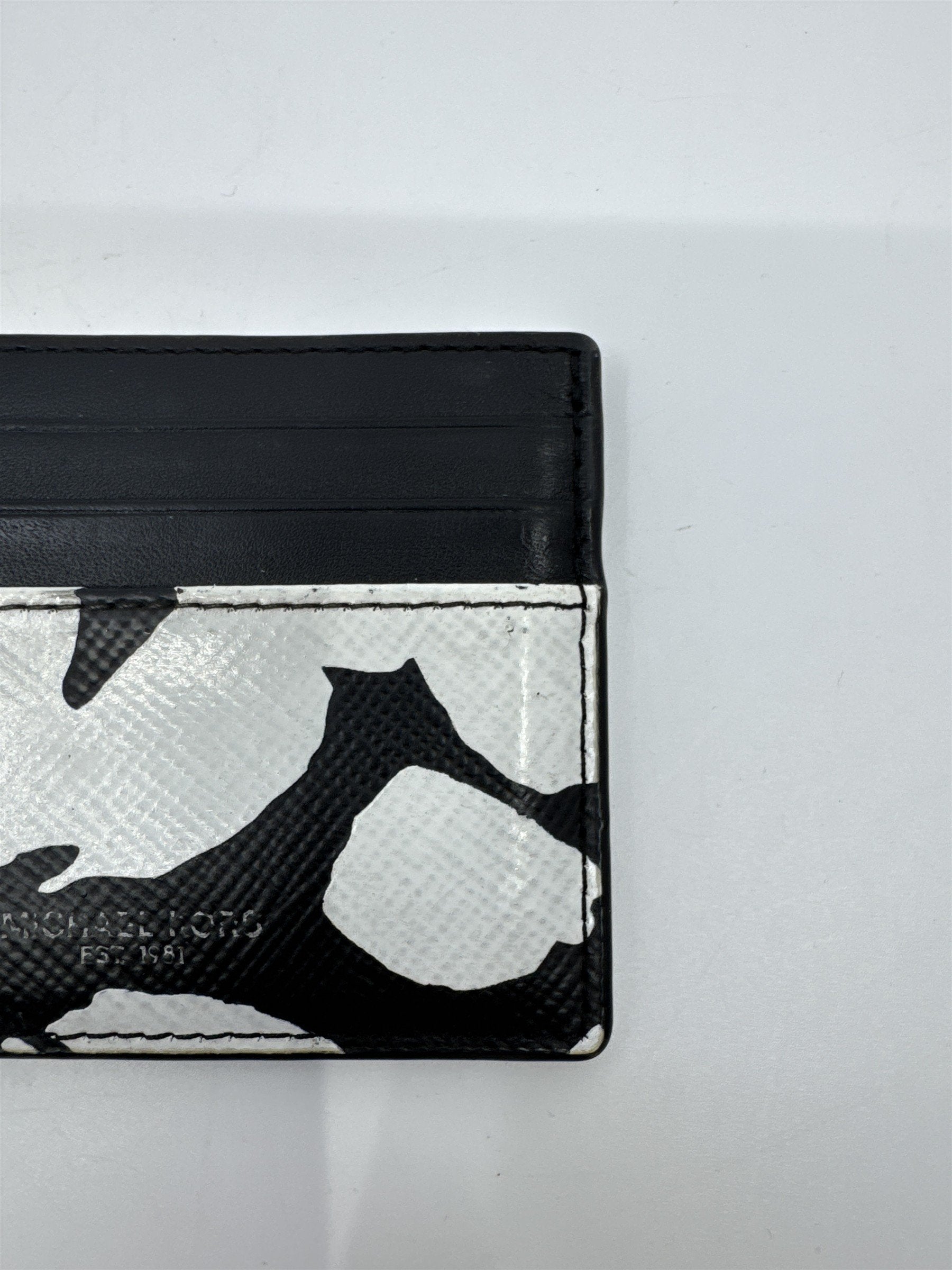 Michael Kors Black And White Floral/Blotch Pattern Unisex Card Wallet